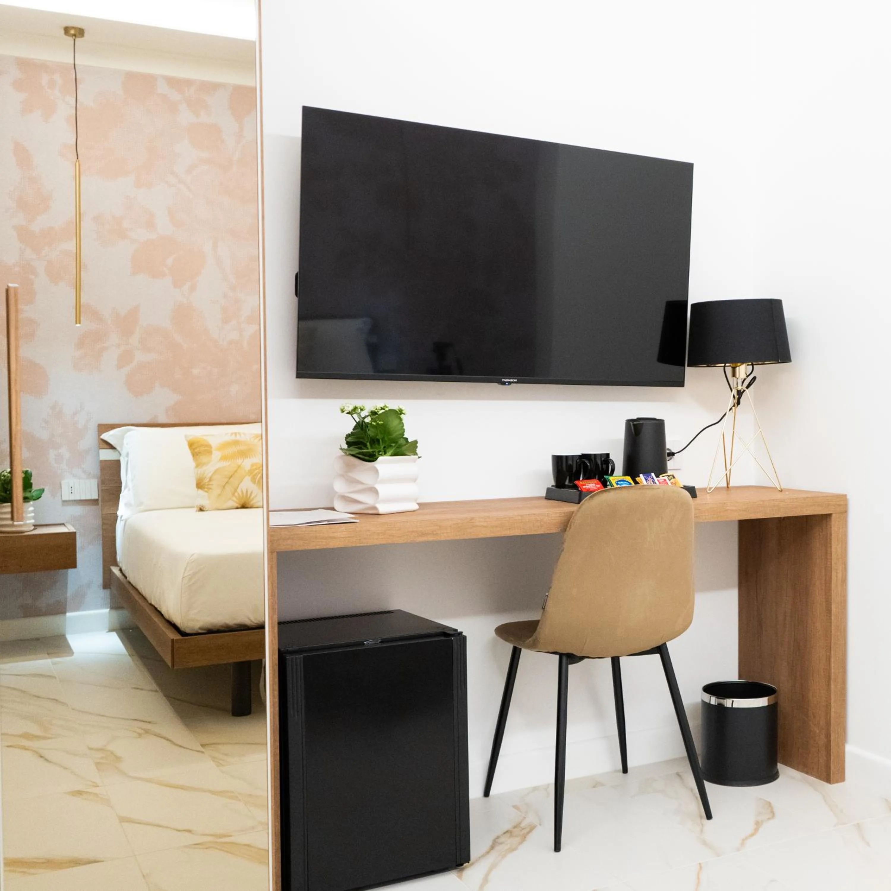 TV and multimedia in Hotel Diana