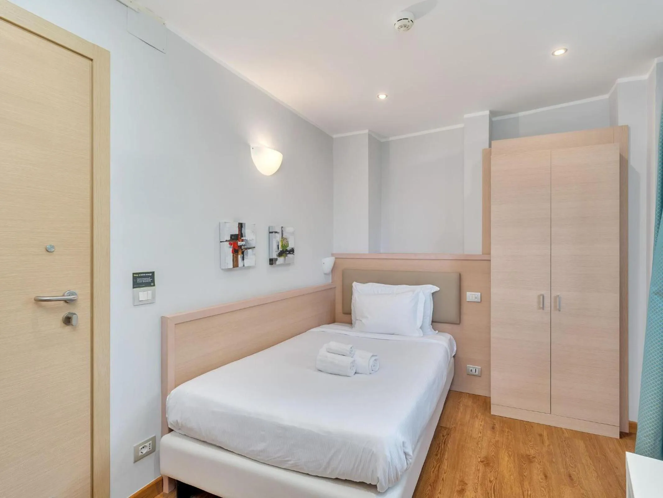 Photo of the whole room, Bed in B&B Hotels Park Hotel Suisse Santa Margherita Ligure