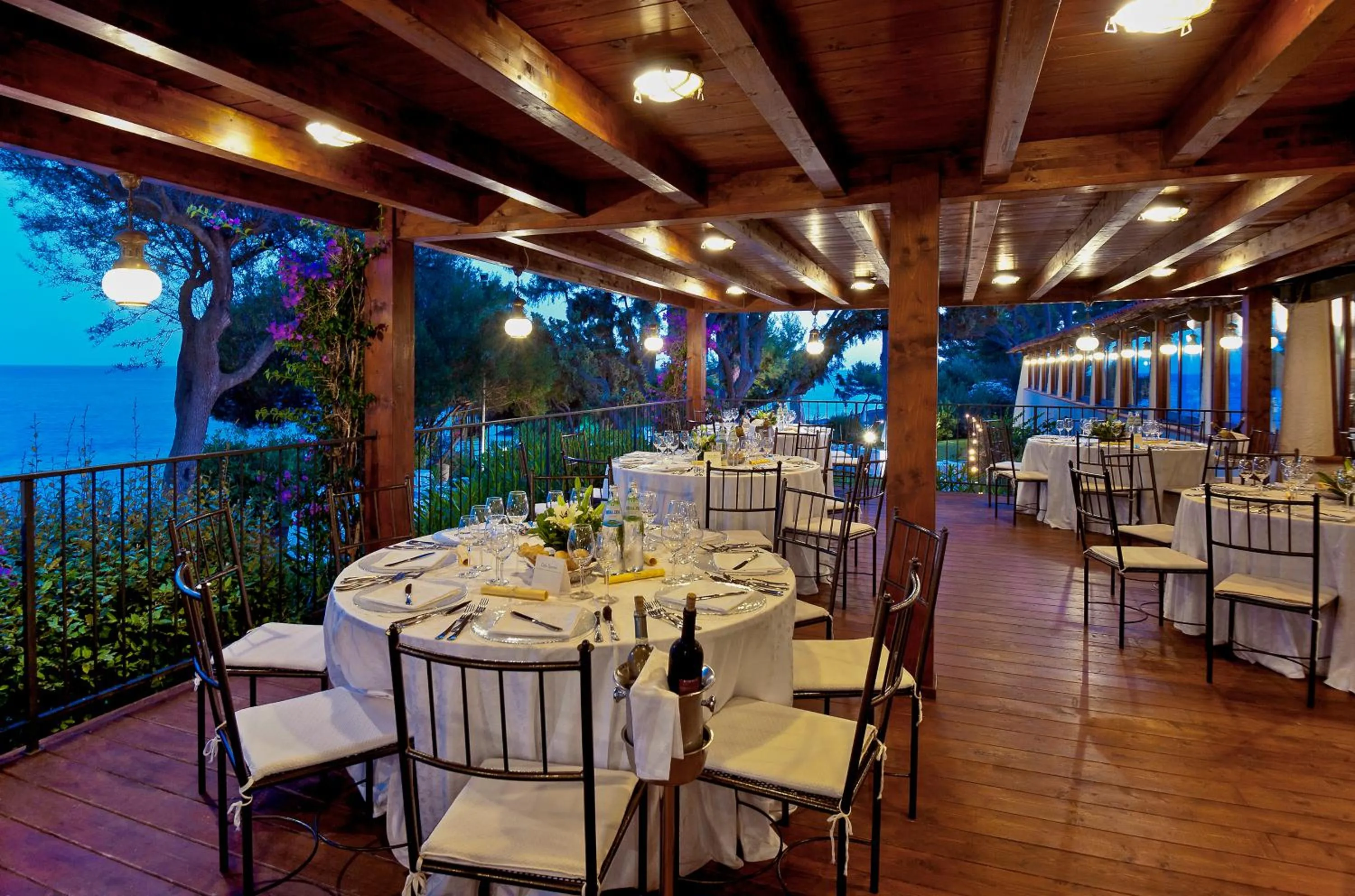 Restaurant/places to eat in Luna Sardinia