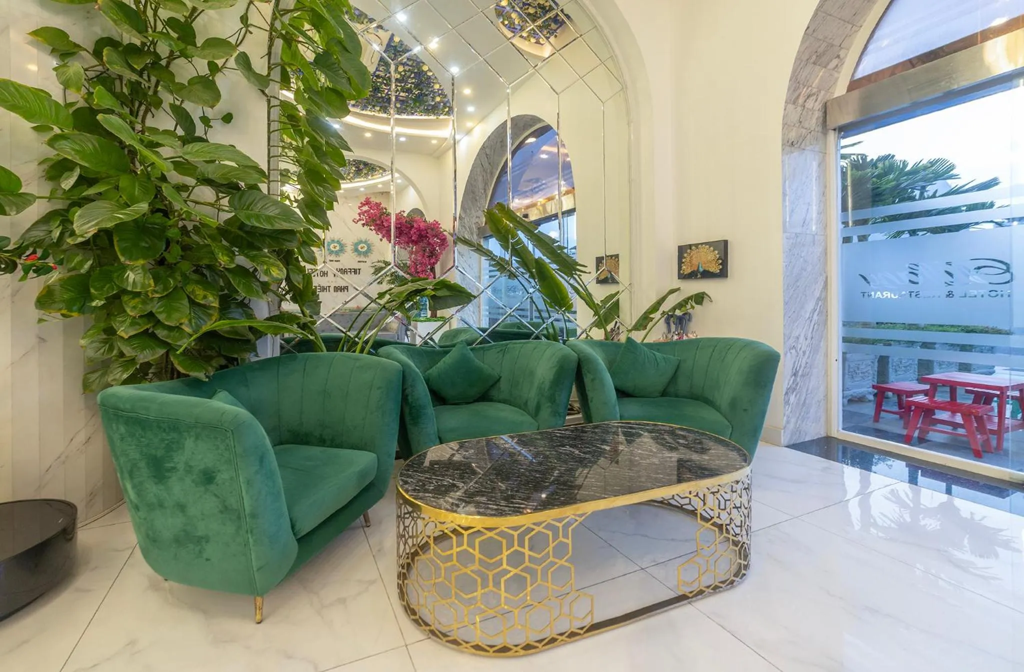 Lobby or reception in Tiffany Hotel & Restaurant