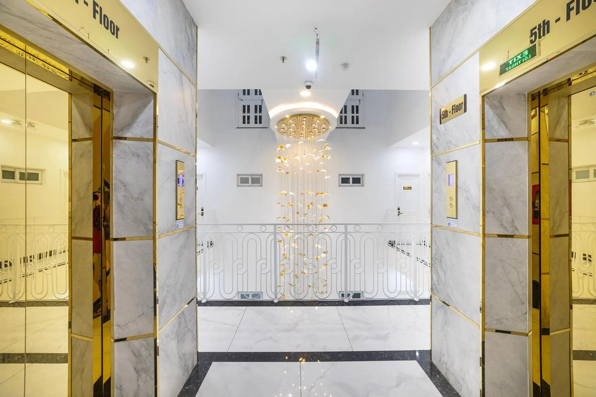 Property building in Tiffany Hotel & Restaurant