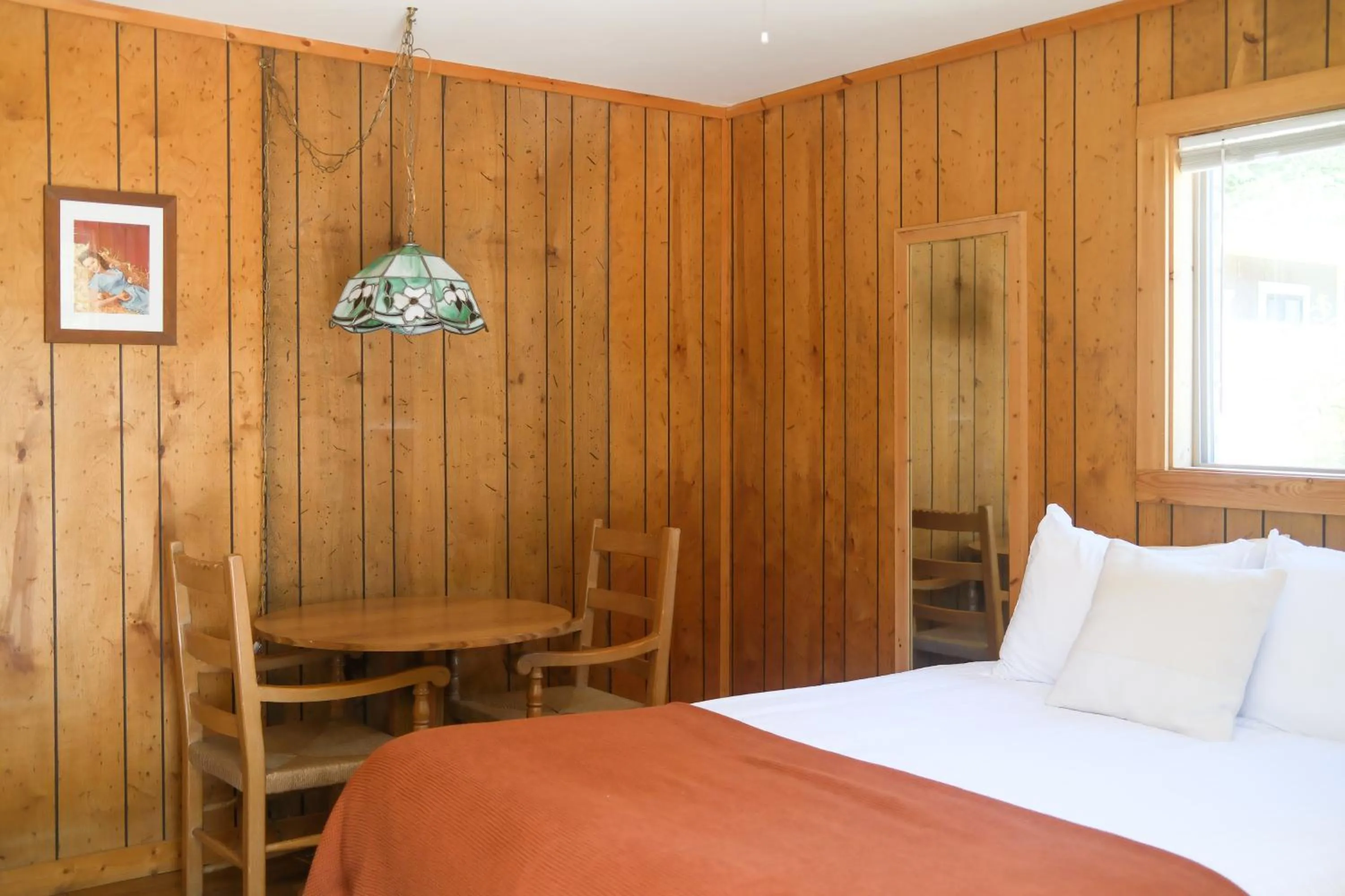 Bed in Rocky Mountain Inn