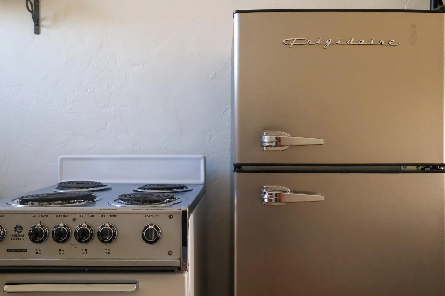 oven in Rocky Mountain Inn