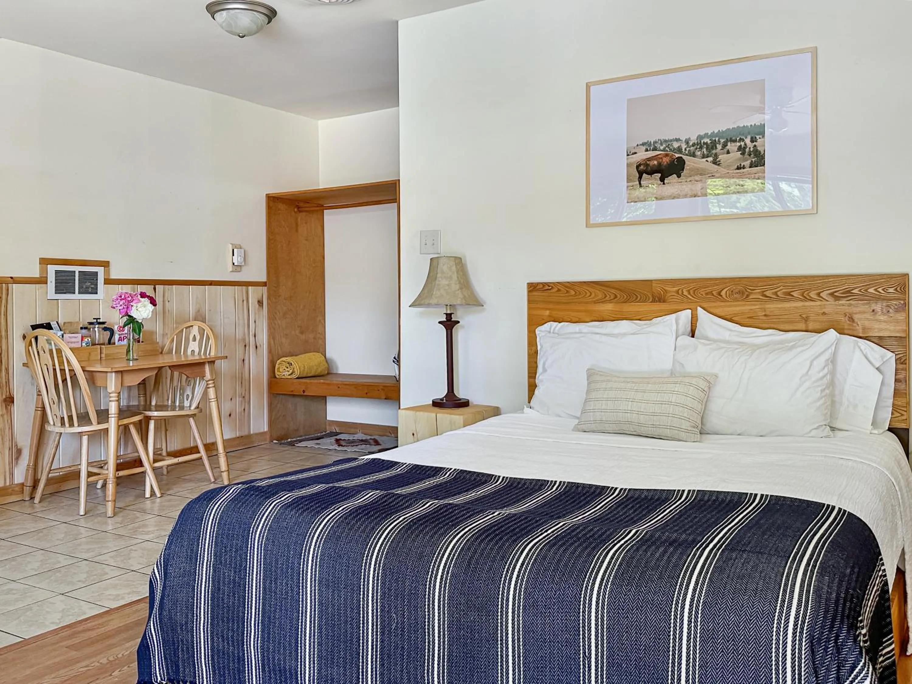 Bed in Rocky Mountain Inn