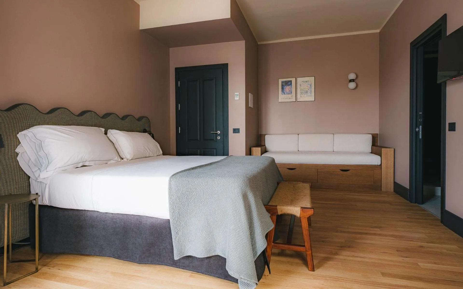 Photo of the whole room, Bed in c-hotels Diplomat