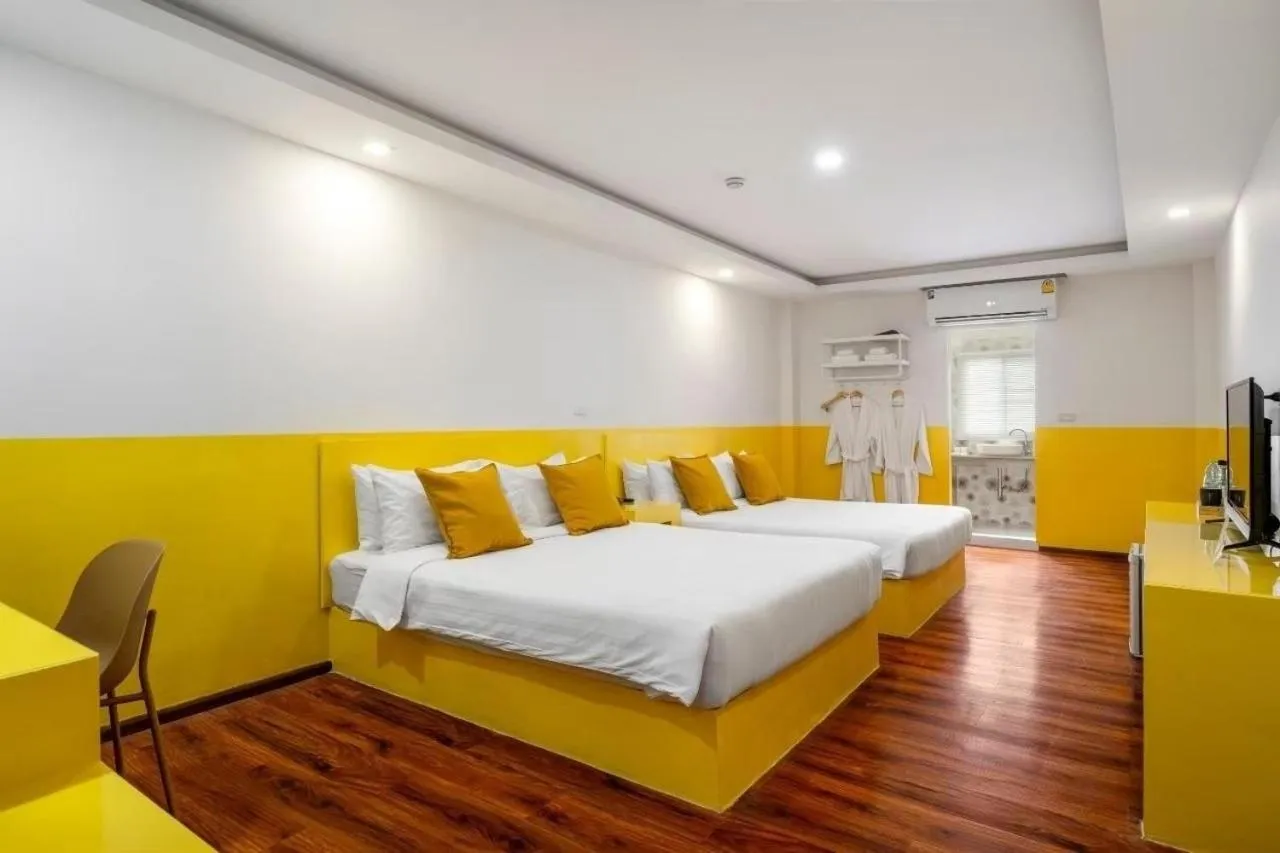 Photo of the whole room, Bed in The Ram Hotel