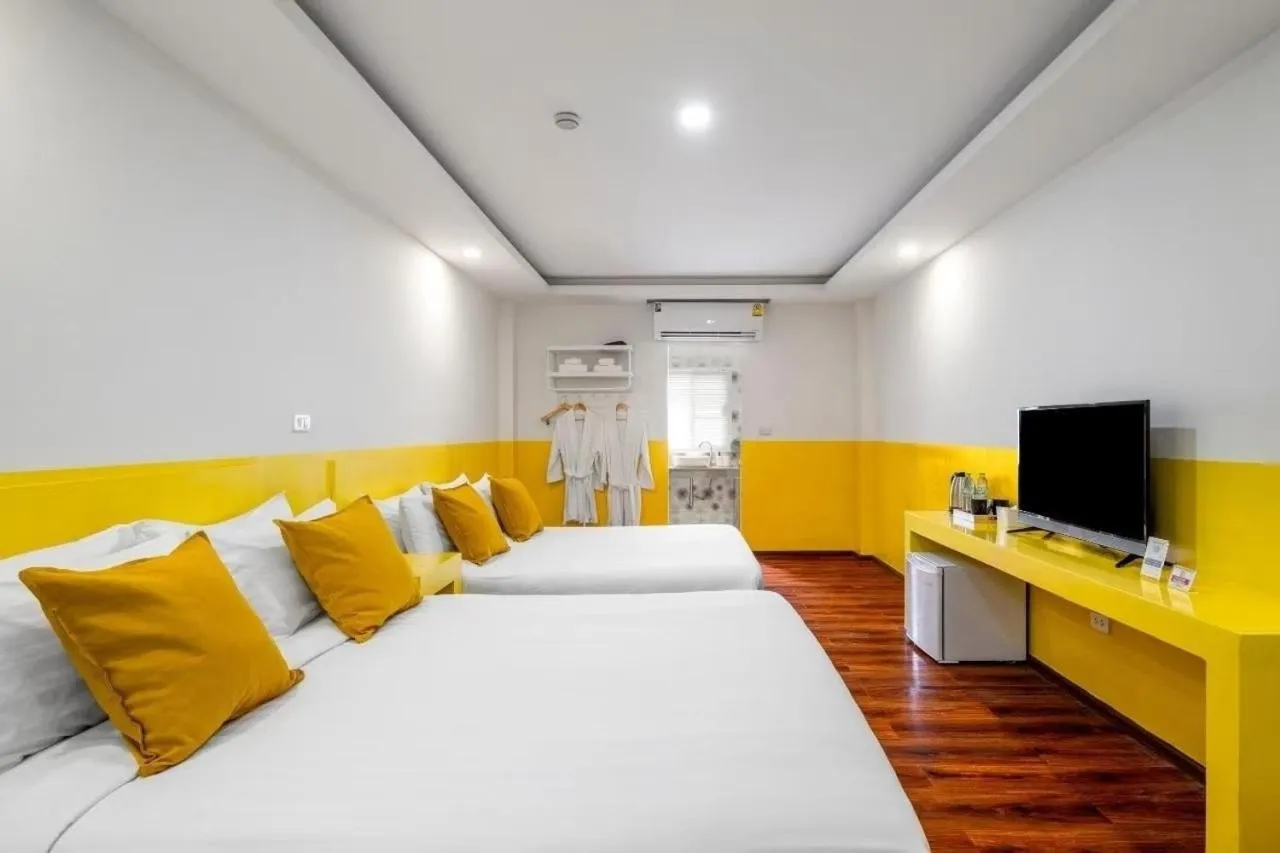 Photo of the whole room, Bed in The Ram Hotel