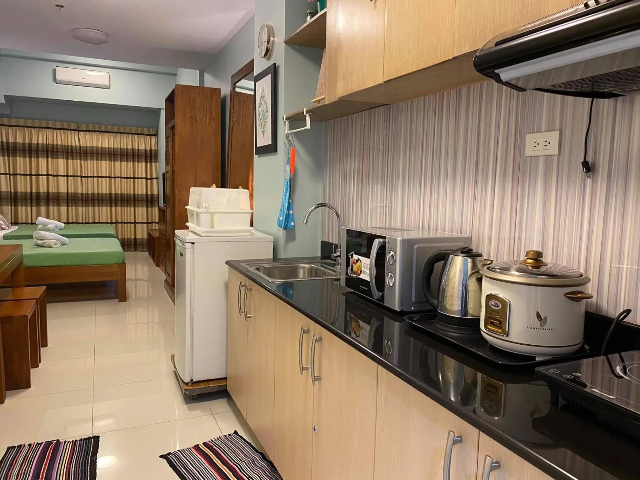 Kitchen or kitchenette in The Place SMDC Wind Residences Tagaytay