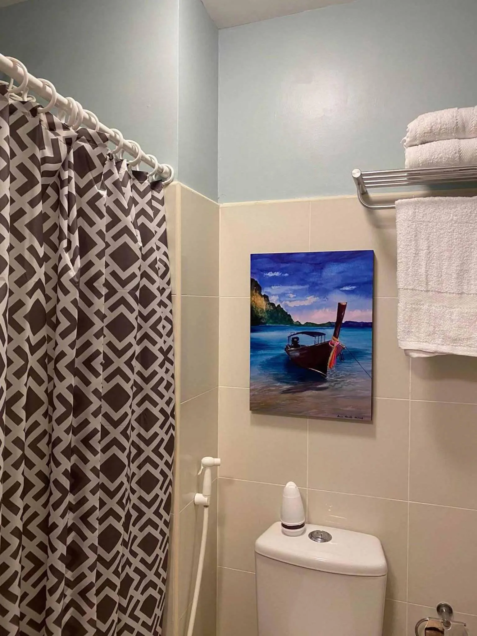 Toilet in The Place SMDC Wind Residences Tagaytay