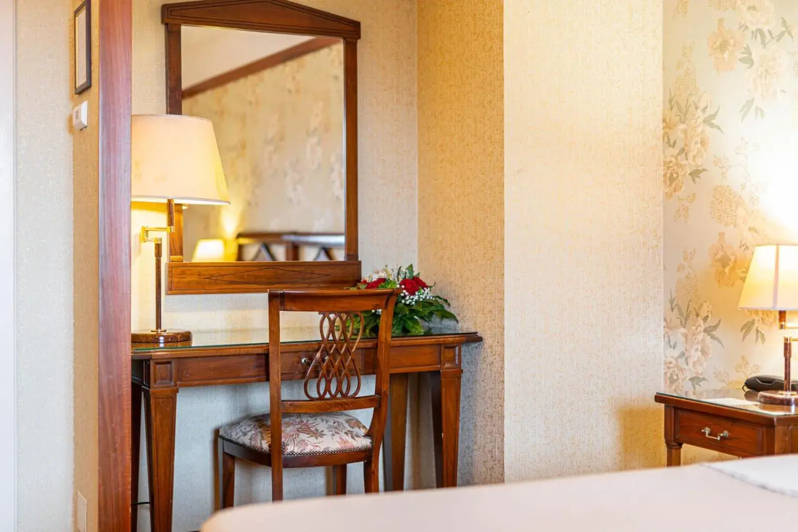 Triple Room in Hotel&Ristorante Miramonti Palazzo Storico Triple Room in Hotel&Ristorante Miramonti Palazzo Storico