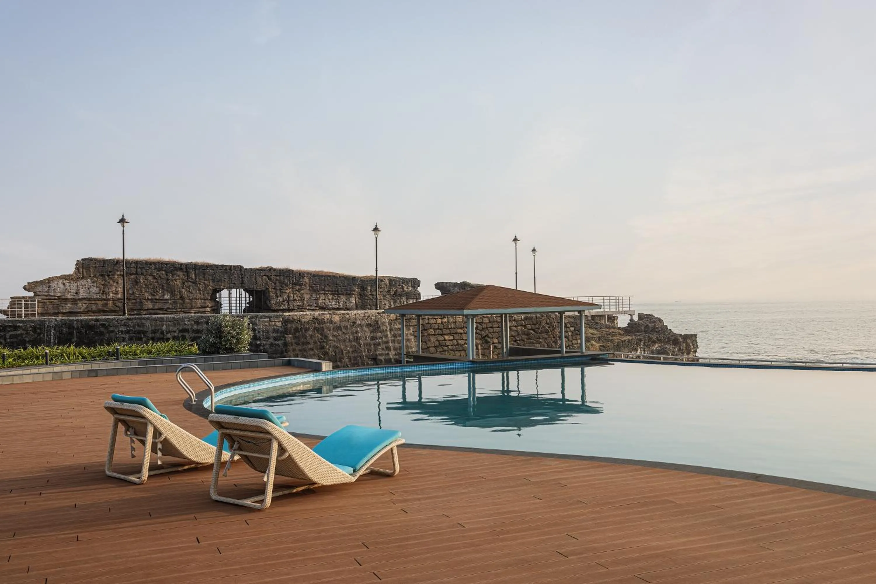 Swimming pool in Ginger Diu, Jalandhar Beach