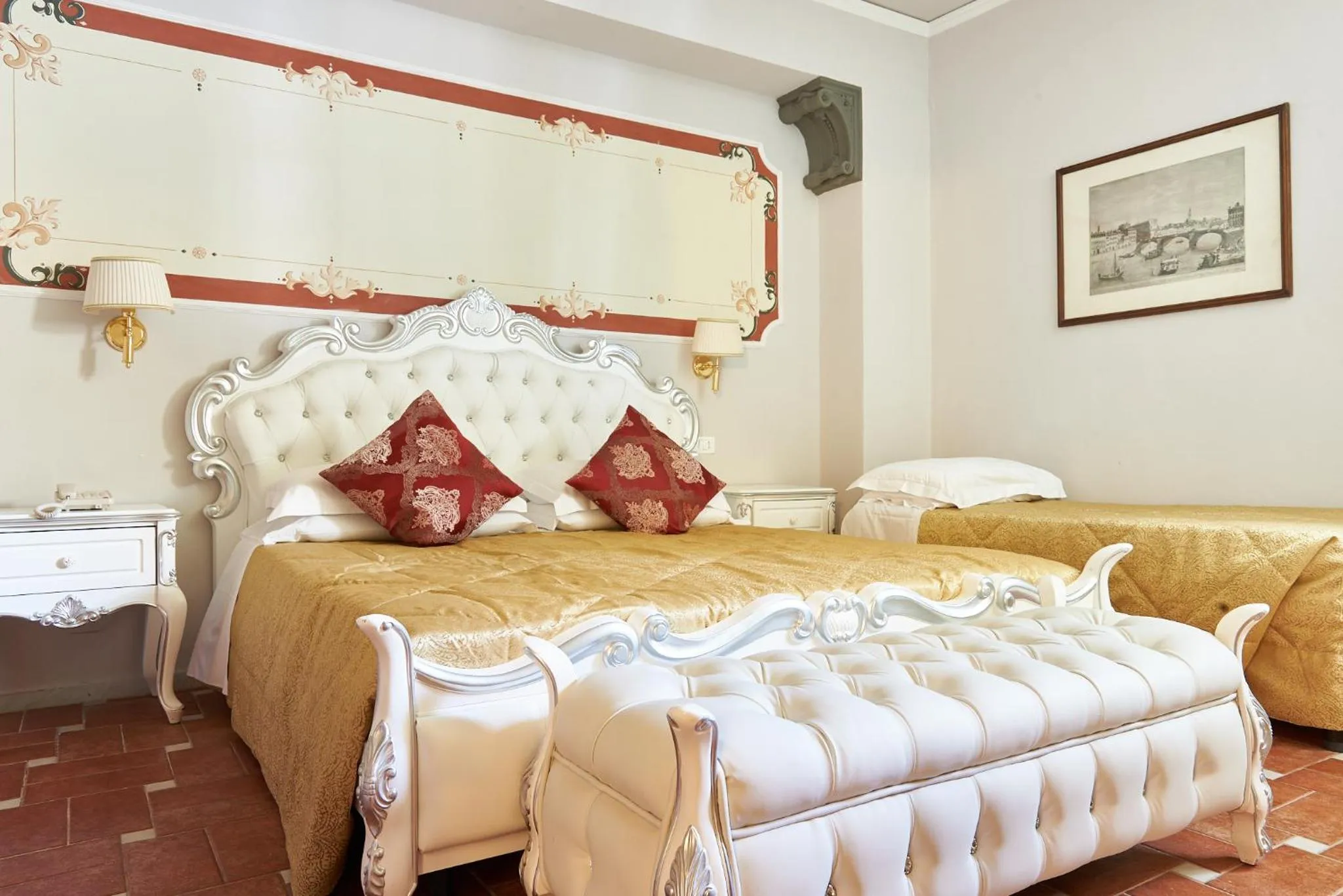 Bedroom, Bed in Villa Royal