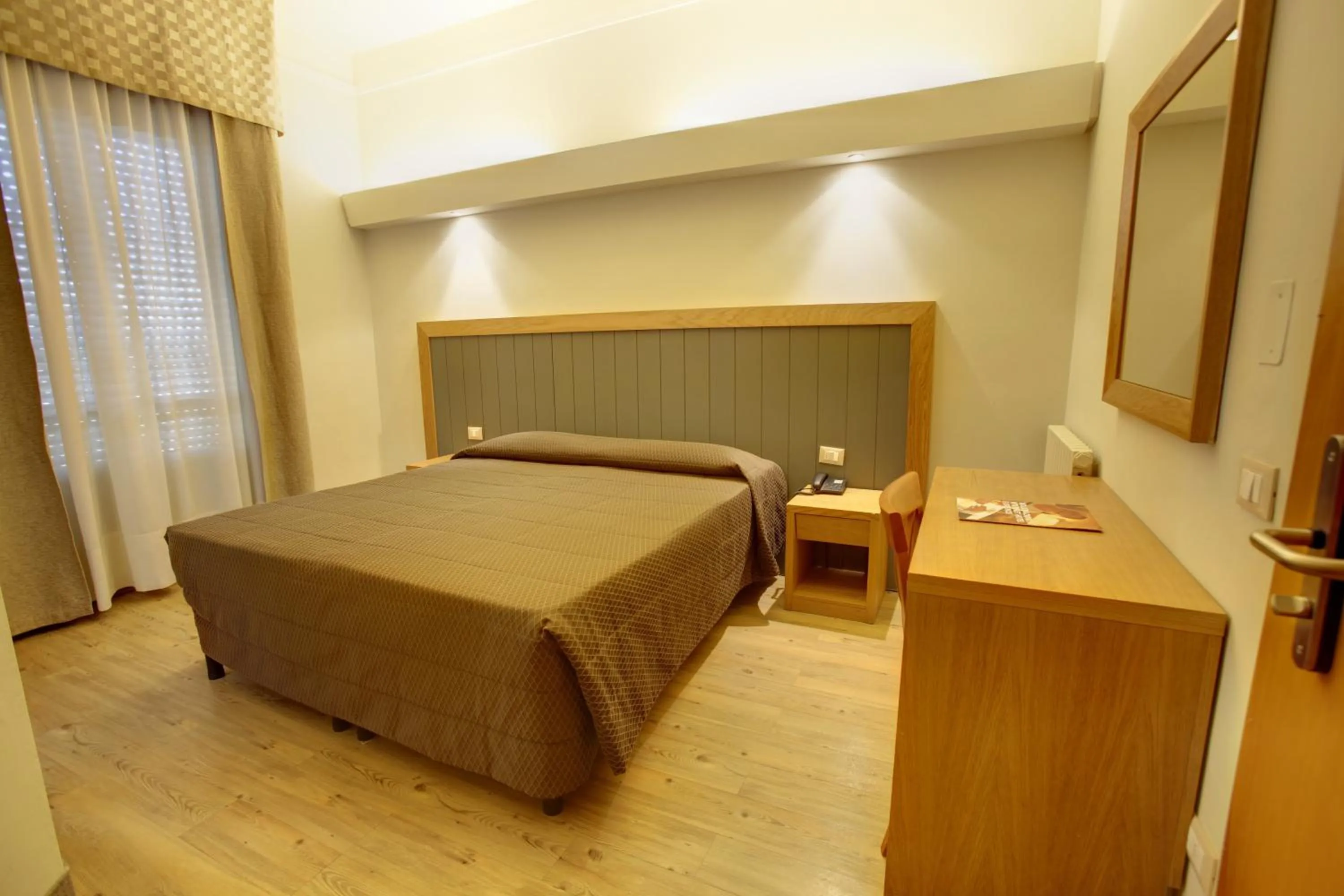 Bedroom, Bed in Hotel Delle Nazioni