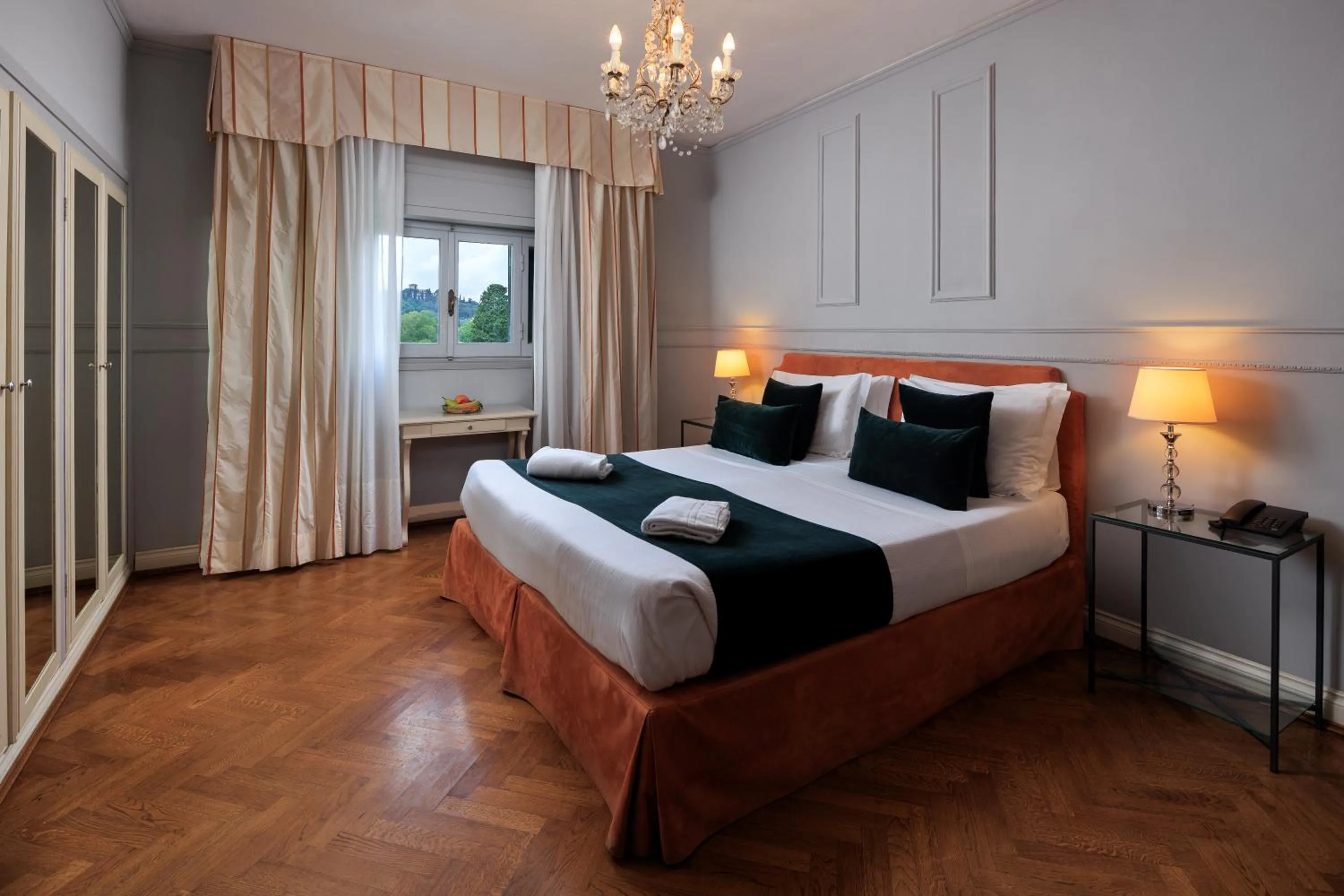 Bedroom, Bed in Hotel Villa Carlotta