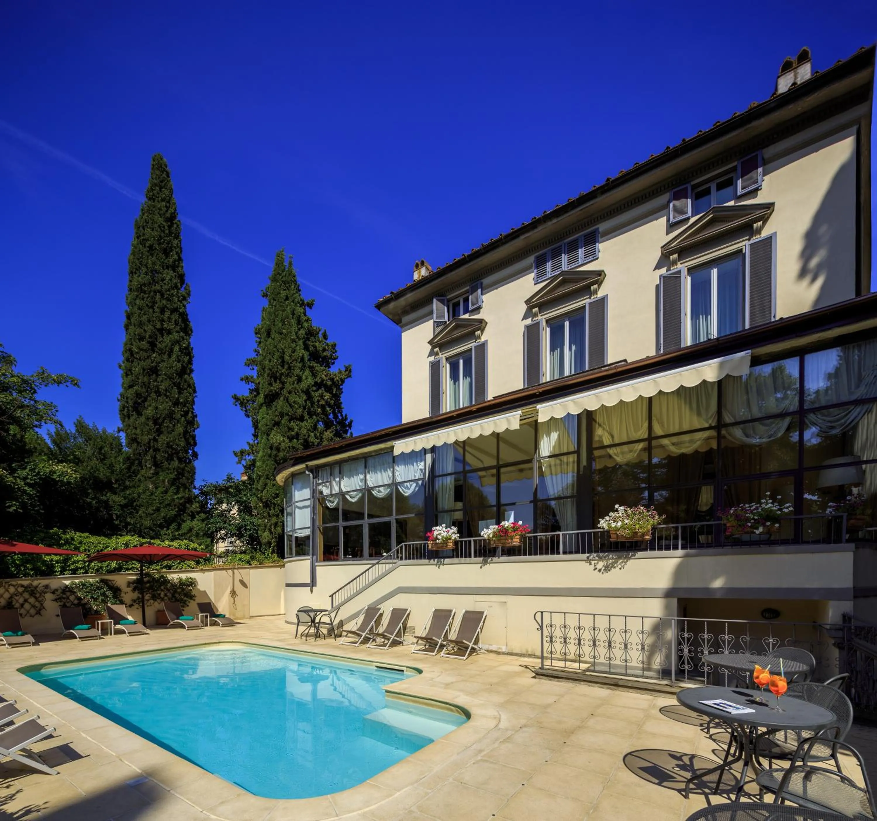 Property building in Hotel Villa Carlotta