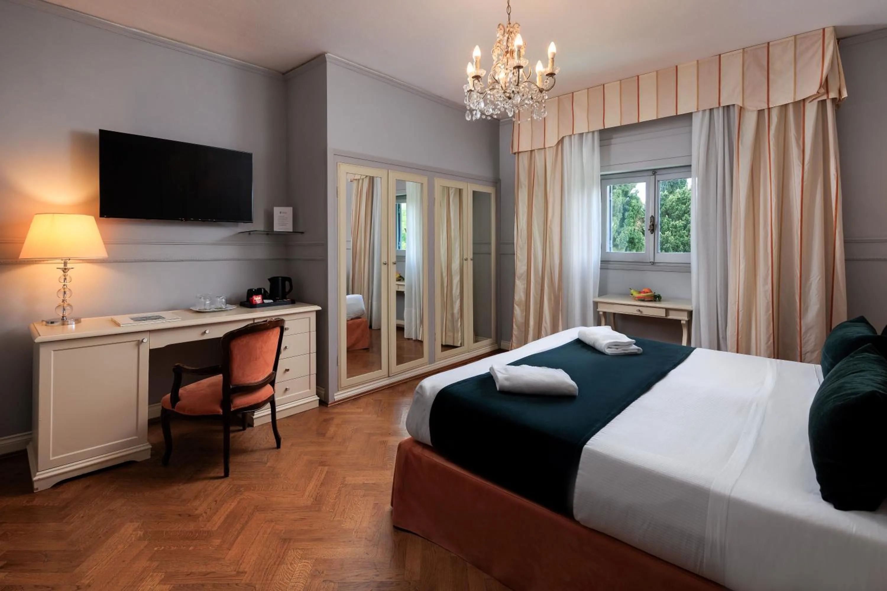 Photo of the whole room, Bed in Hotel Villa Carlotta