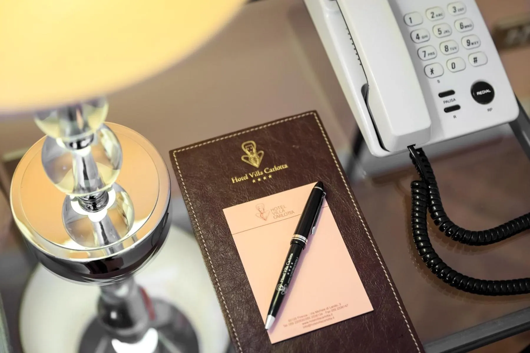 Logo/Certificate/Sign in Hotel Villa Carlotta