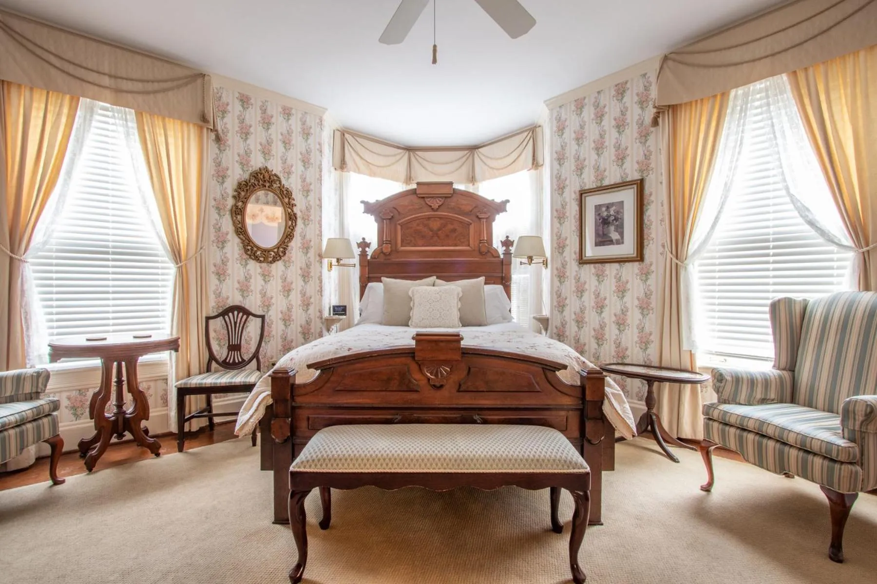 The Oaks Victorian Inn