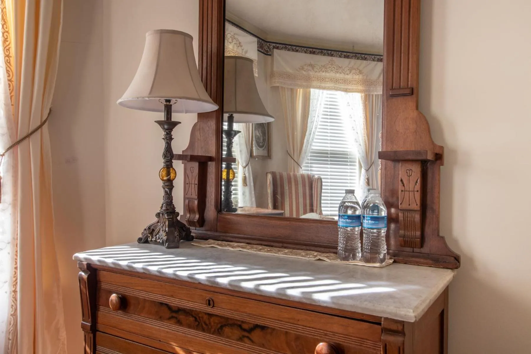 The Oaks Victorian Inn