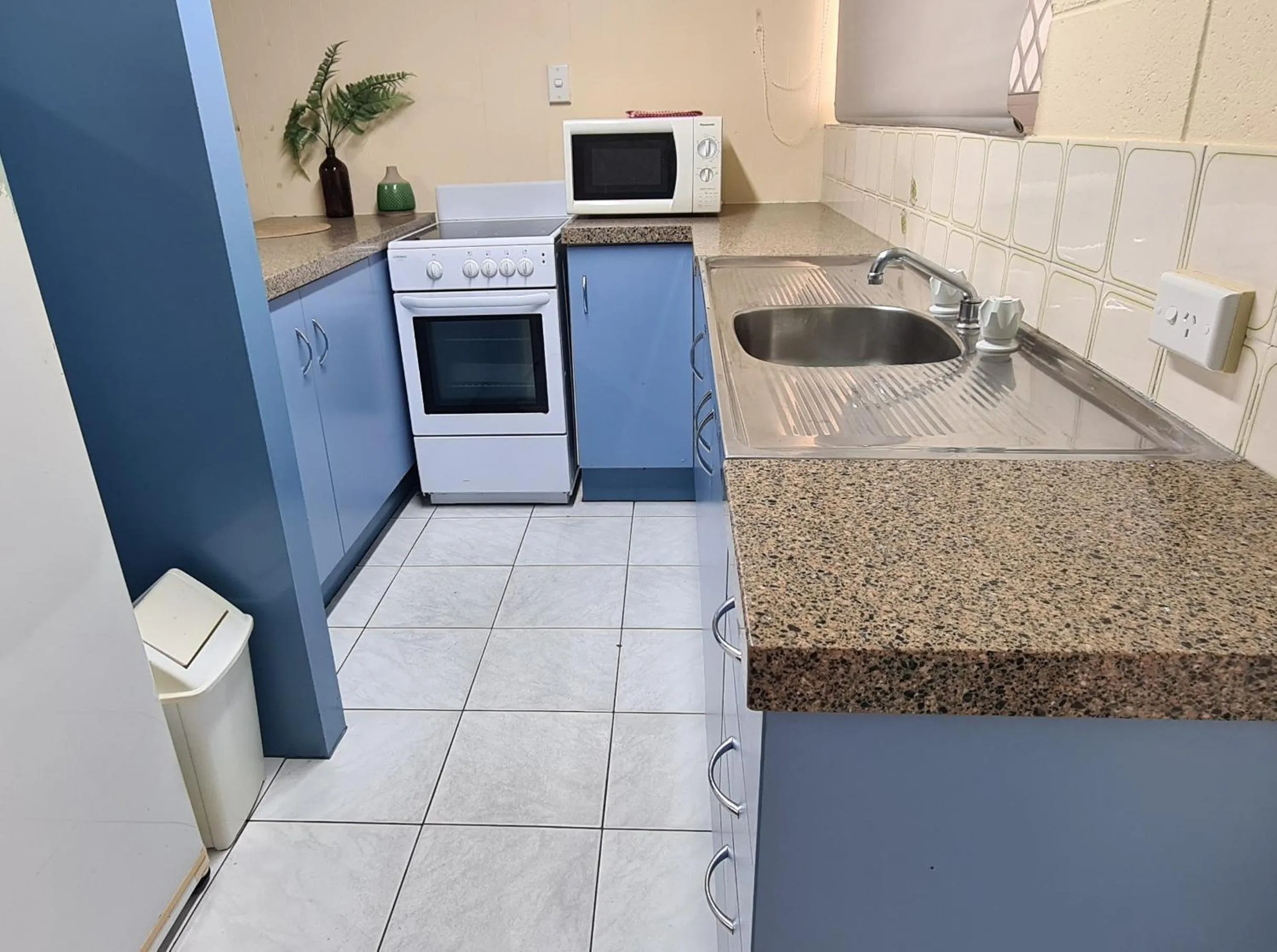 kitchen in Emthree Seaside Apartments