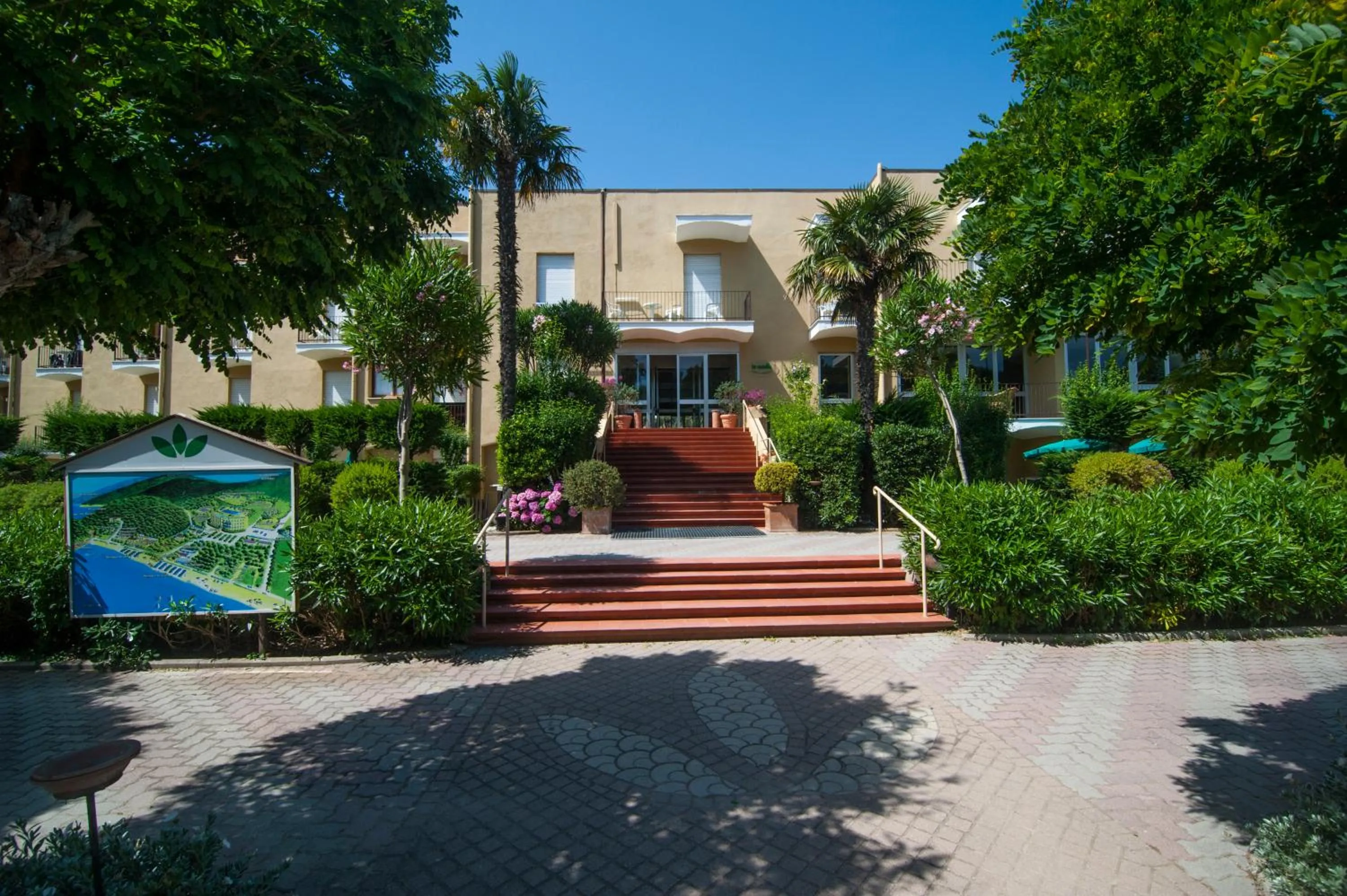 Facade/entrance in Hotel Le Acacie