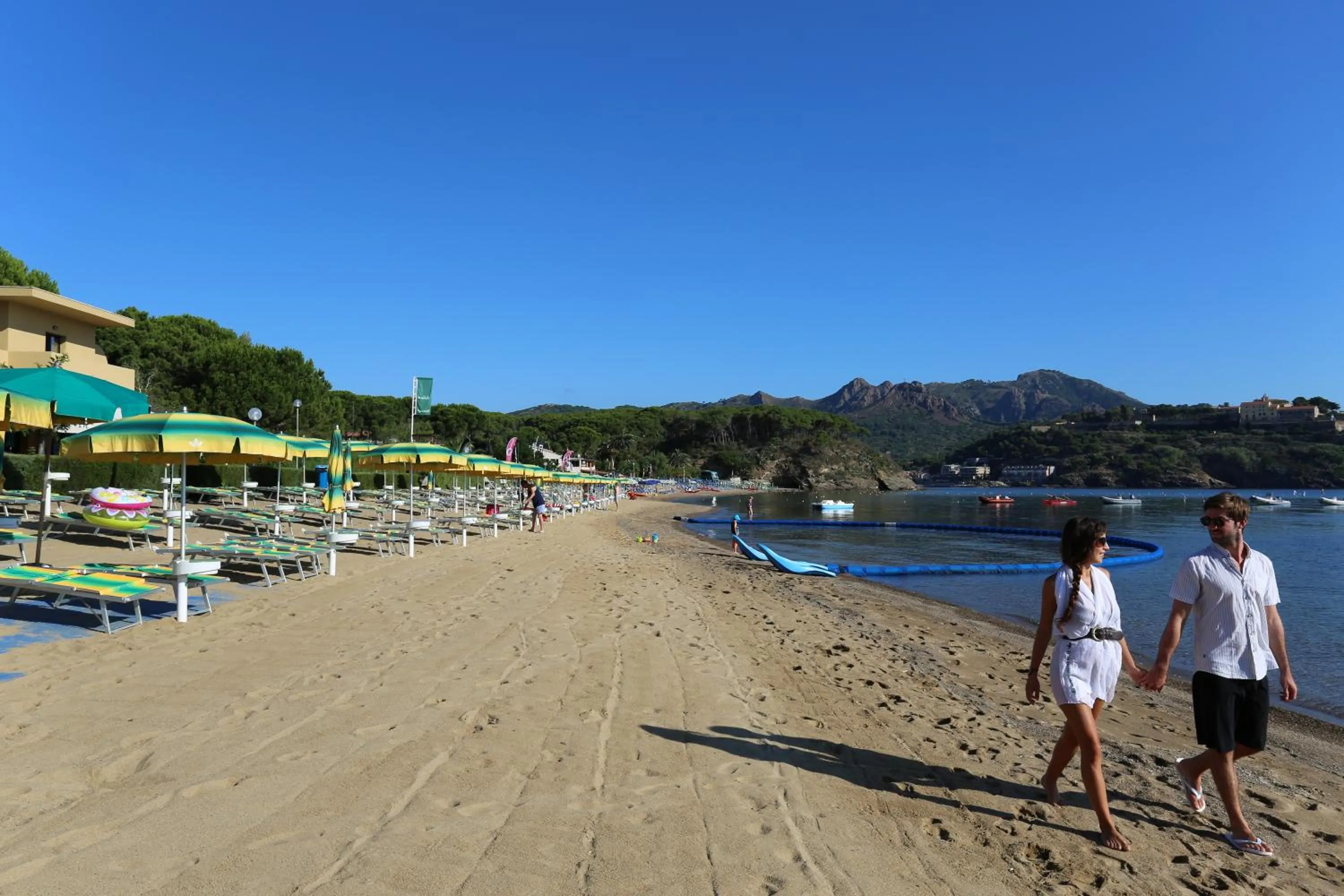 Beach in Hotel Le Acacie