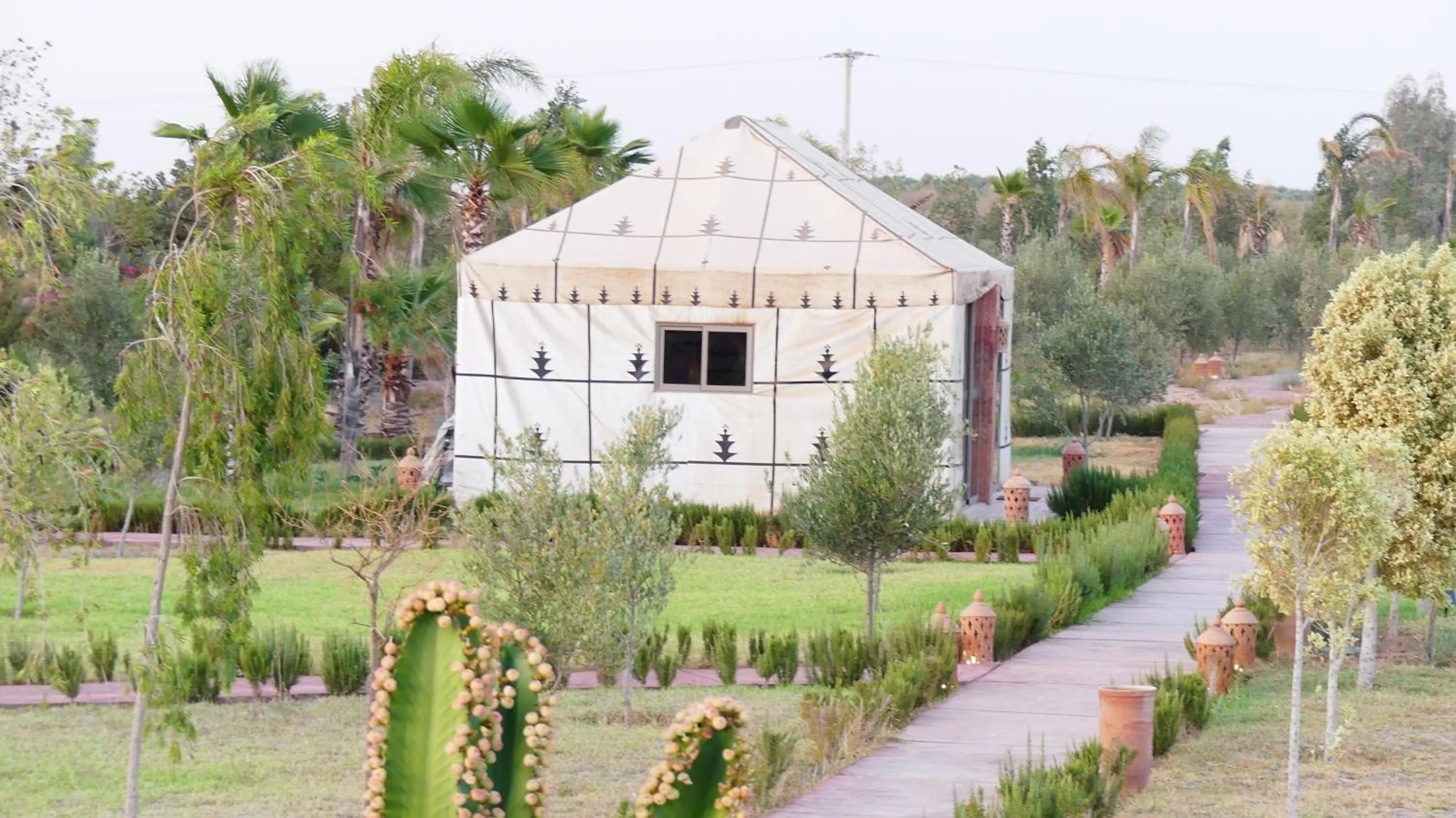 SUMAHAN SUITES & SPA