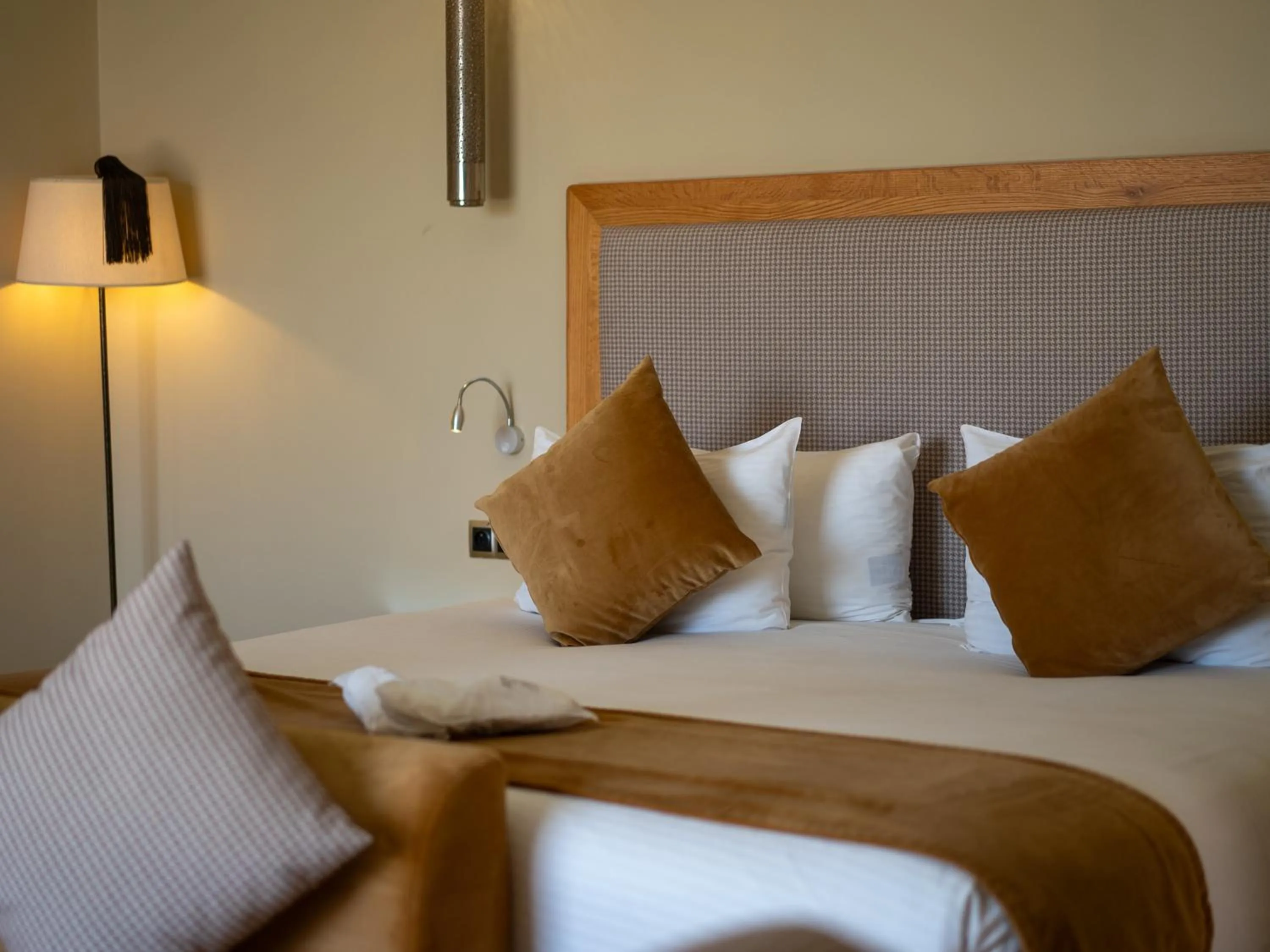 Bed in SUMAHAN SUITES & SPA