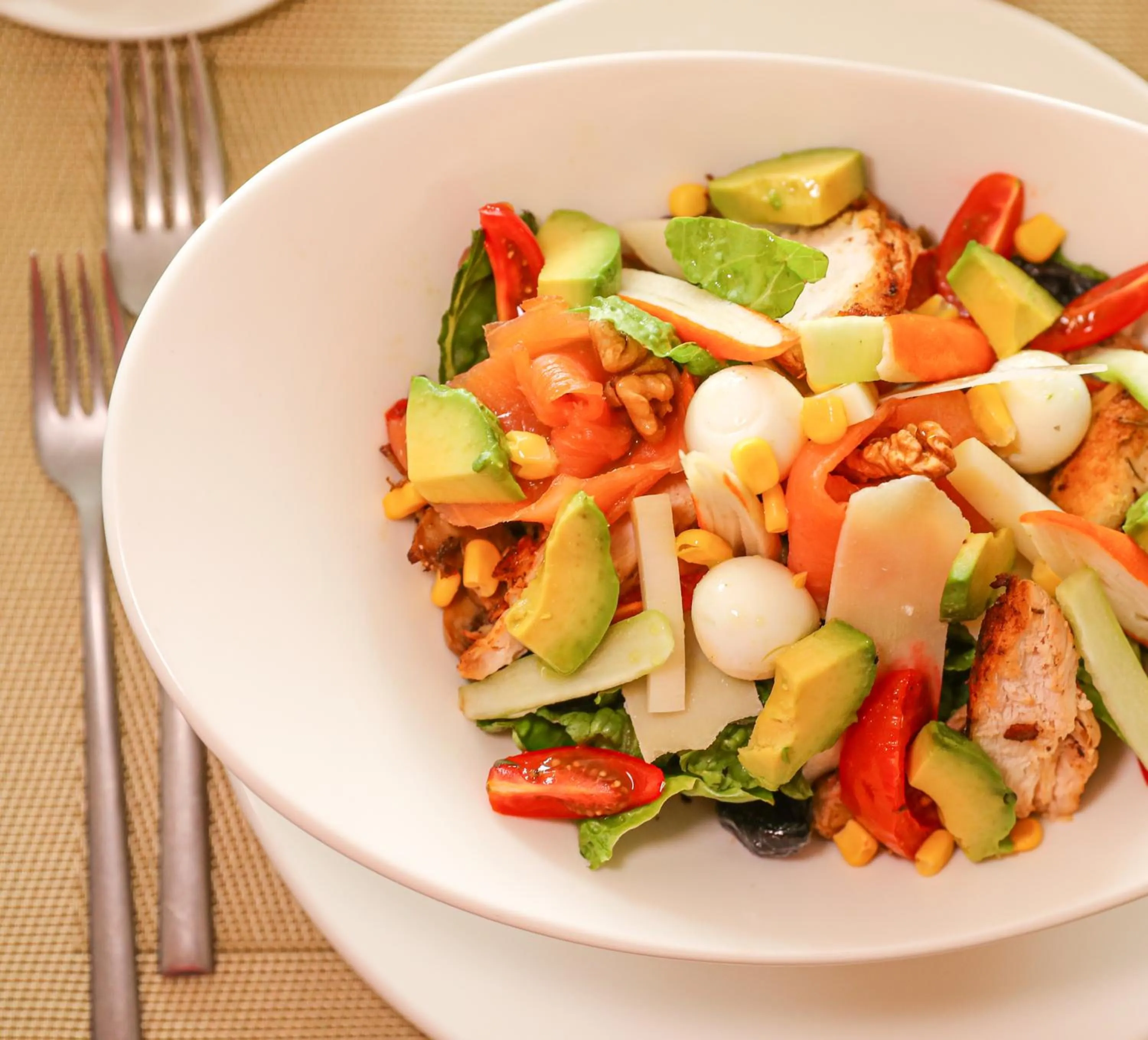 Restaurant/places to eat in SUMAHAN SUITES & SPA