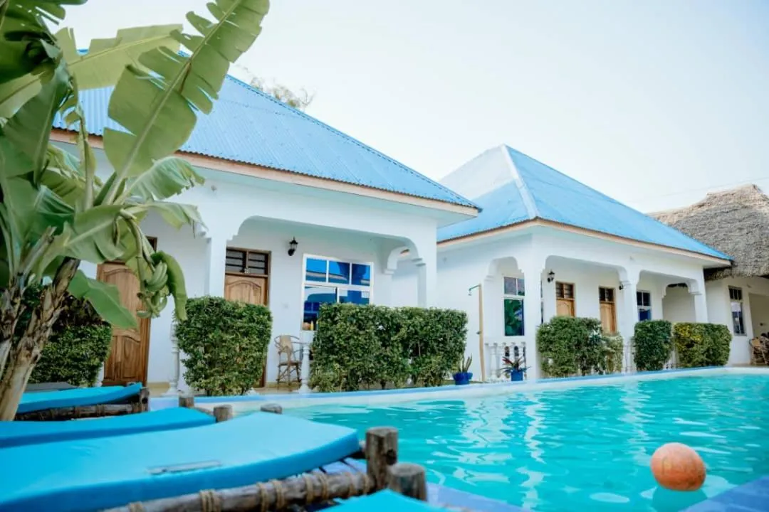 Swimming pool in Serenity Boutique Hotel, Tanzania Unforgettable