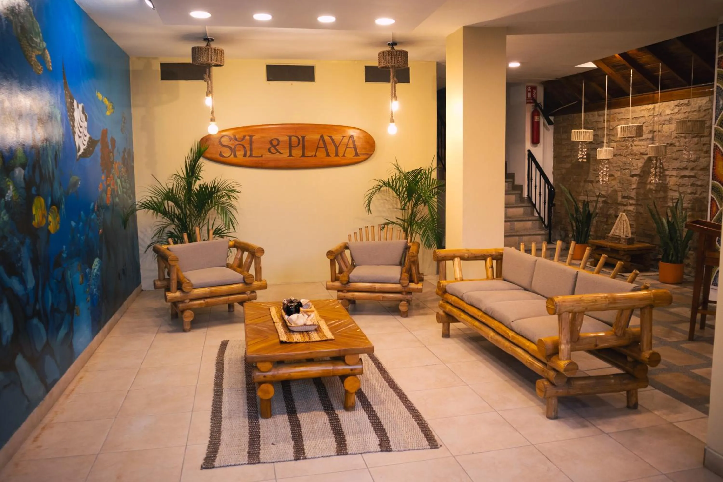 Living room in Hotel Sol y Playa Montañita