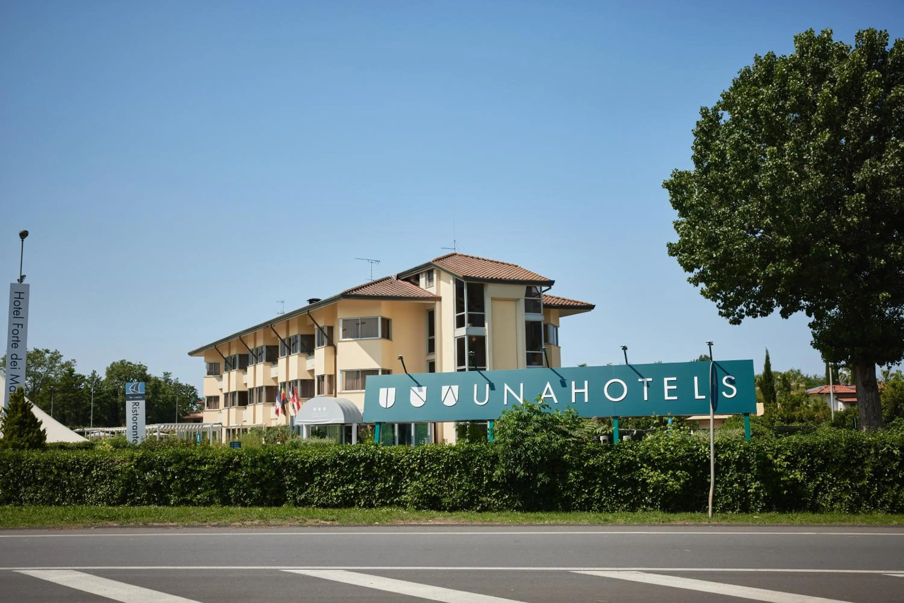 Property Building in UNAWAY Hotel Forte Dei Marmi