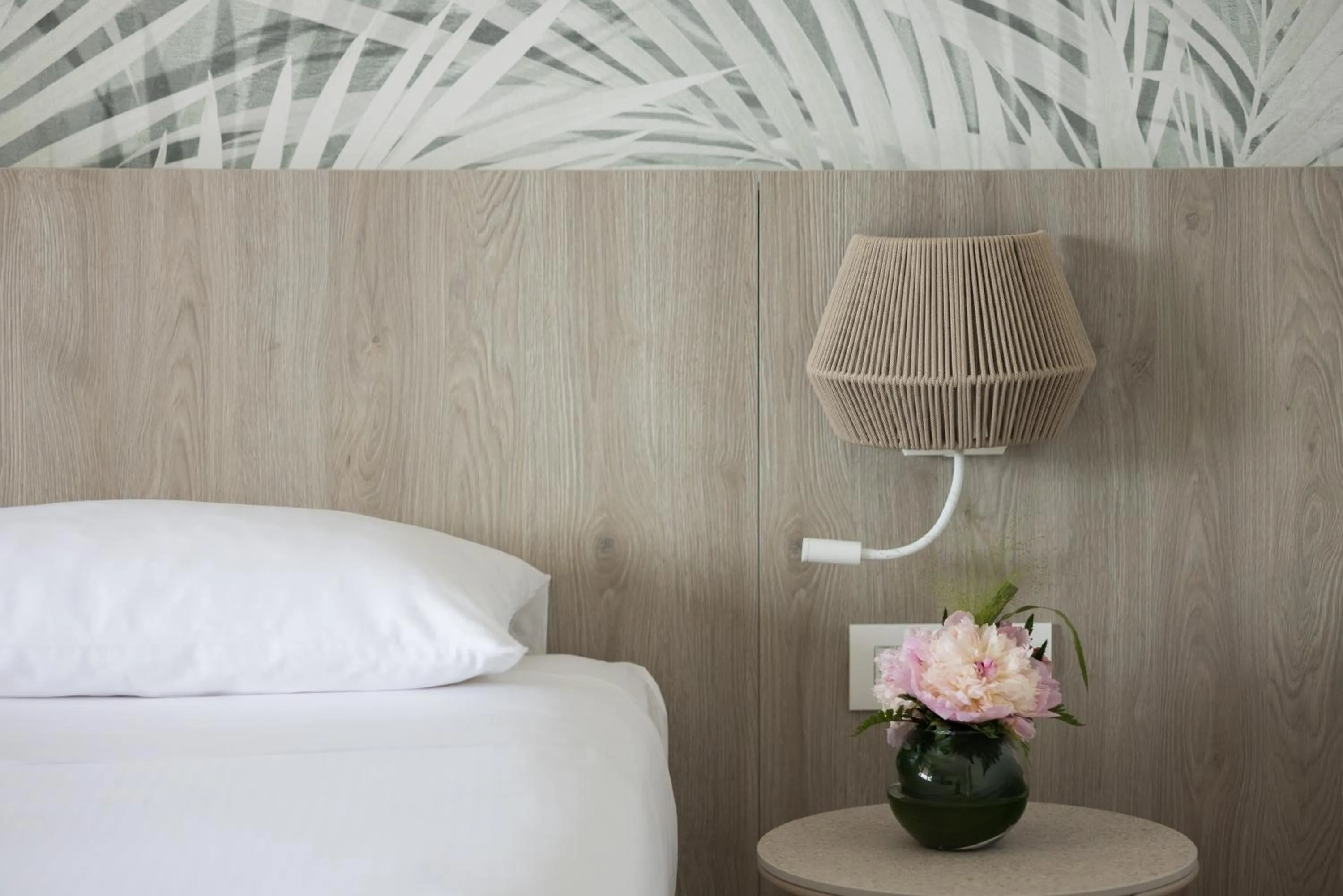 Decorative detail, Bed in UNAWAY Hotel Forte Dei Marmi