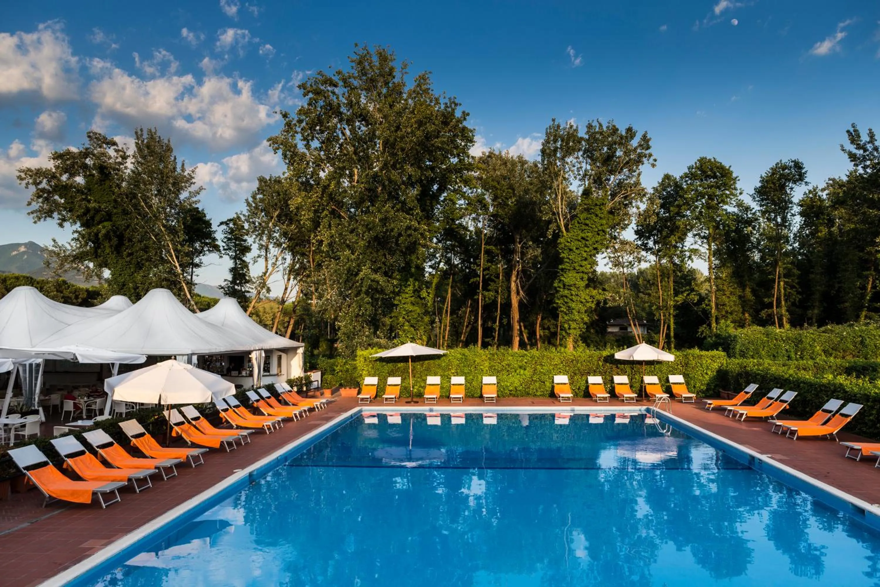 Swimming pool in UNA Hotels Forte Dei Marmi