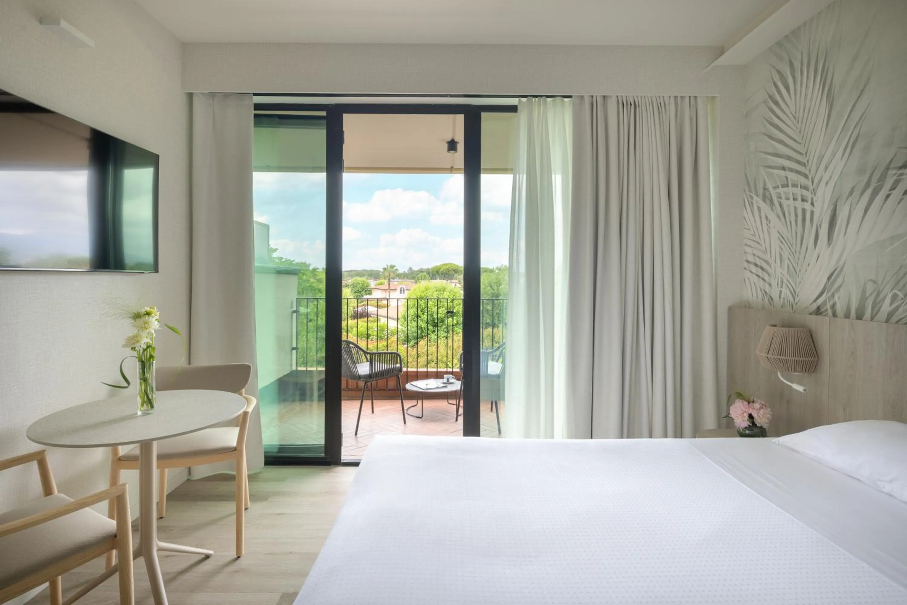 Bedroom, Bed in UNAWAY Hotel Forte Dei Marmi