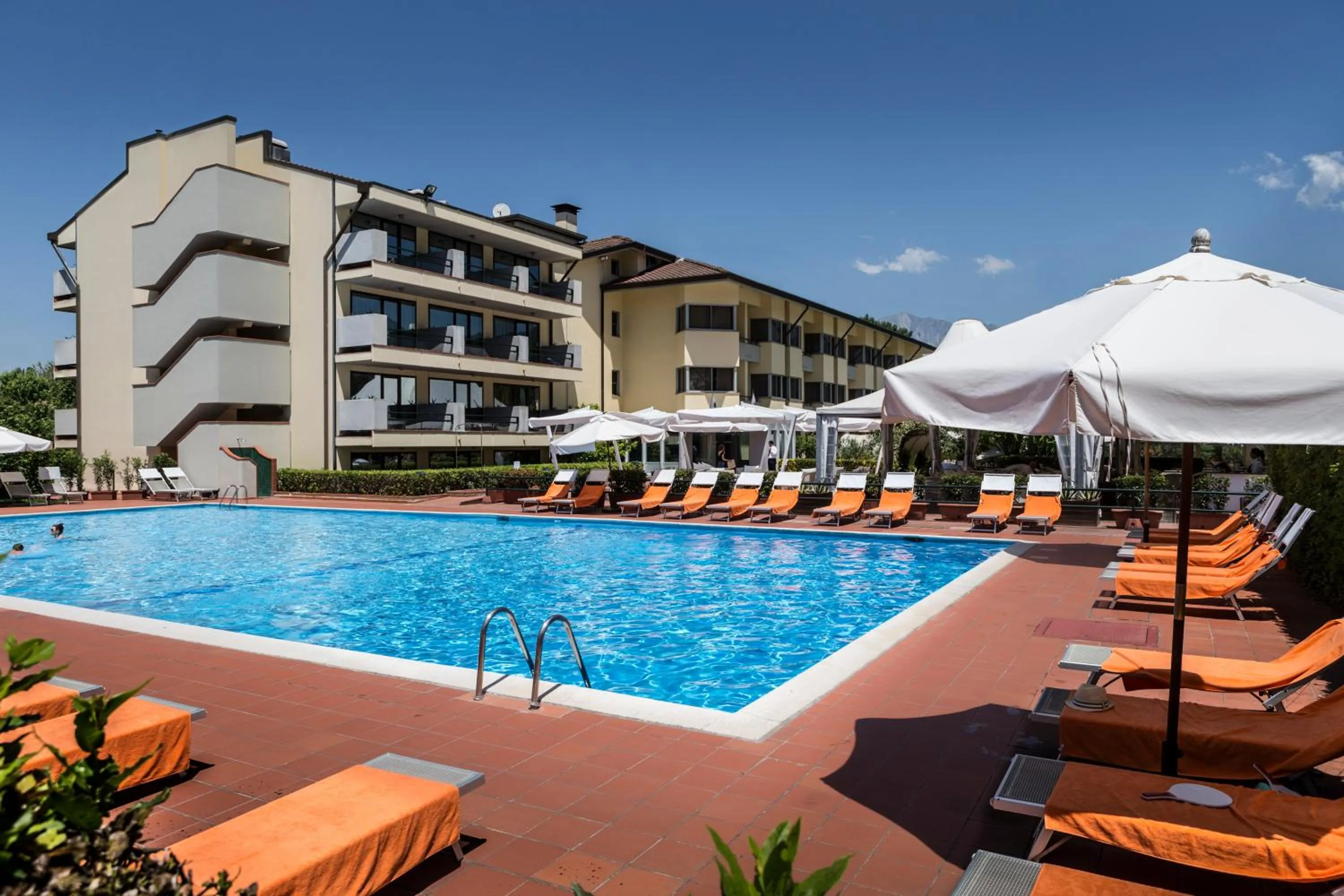 Swimming pool in UNA Hotels Forte Dei Marmi