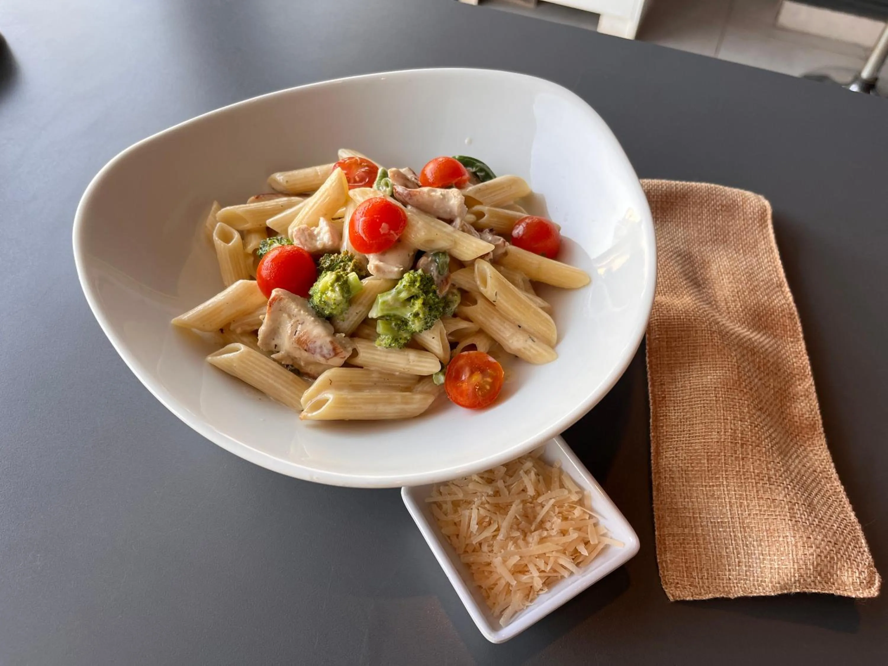 Restaurant/places to eat in Sanafir Hotel - El Pacha Suites Sharm - Adults Only