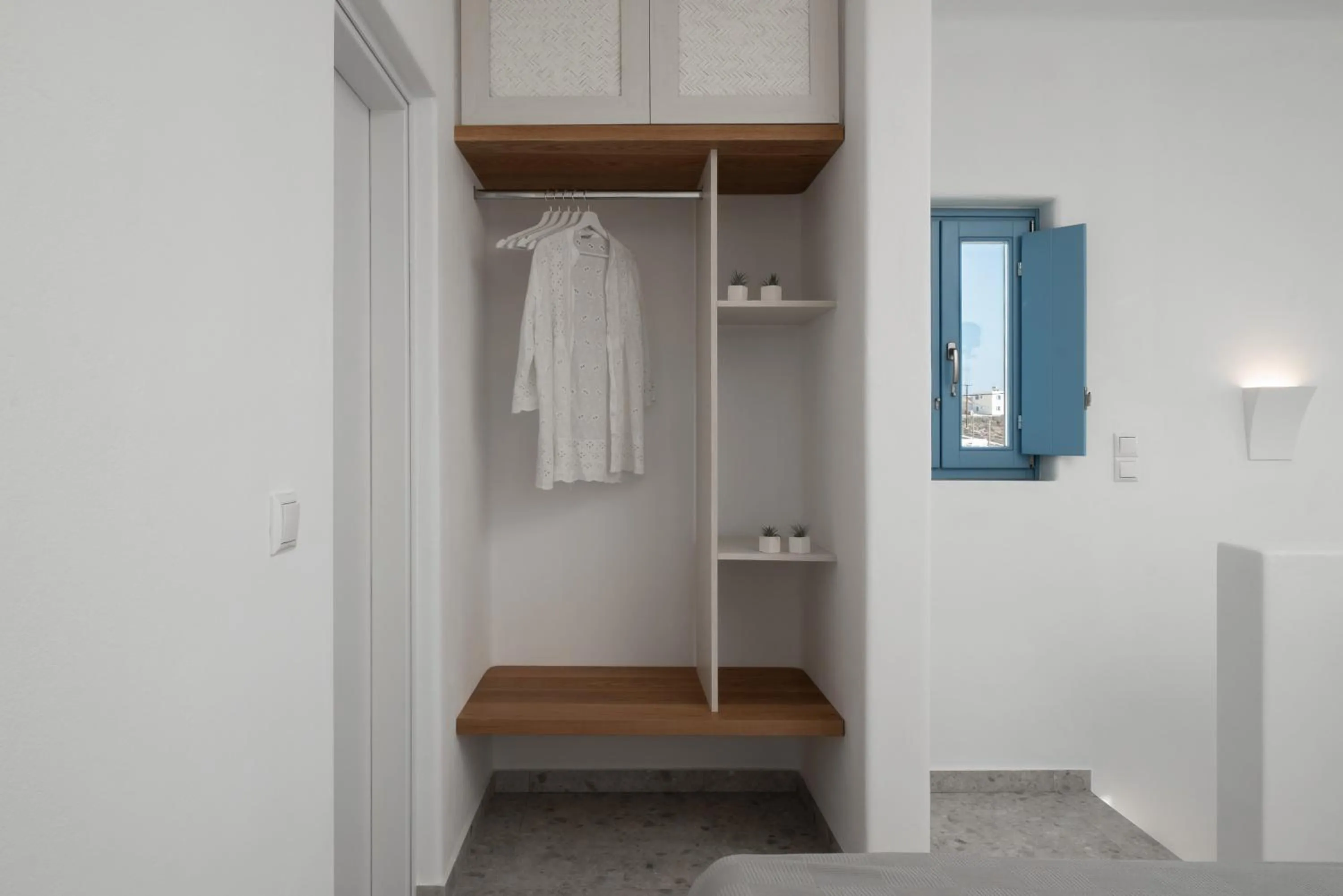 wardrobe in Camvillia Donoussa Village Suites