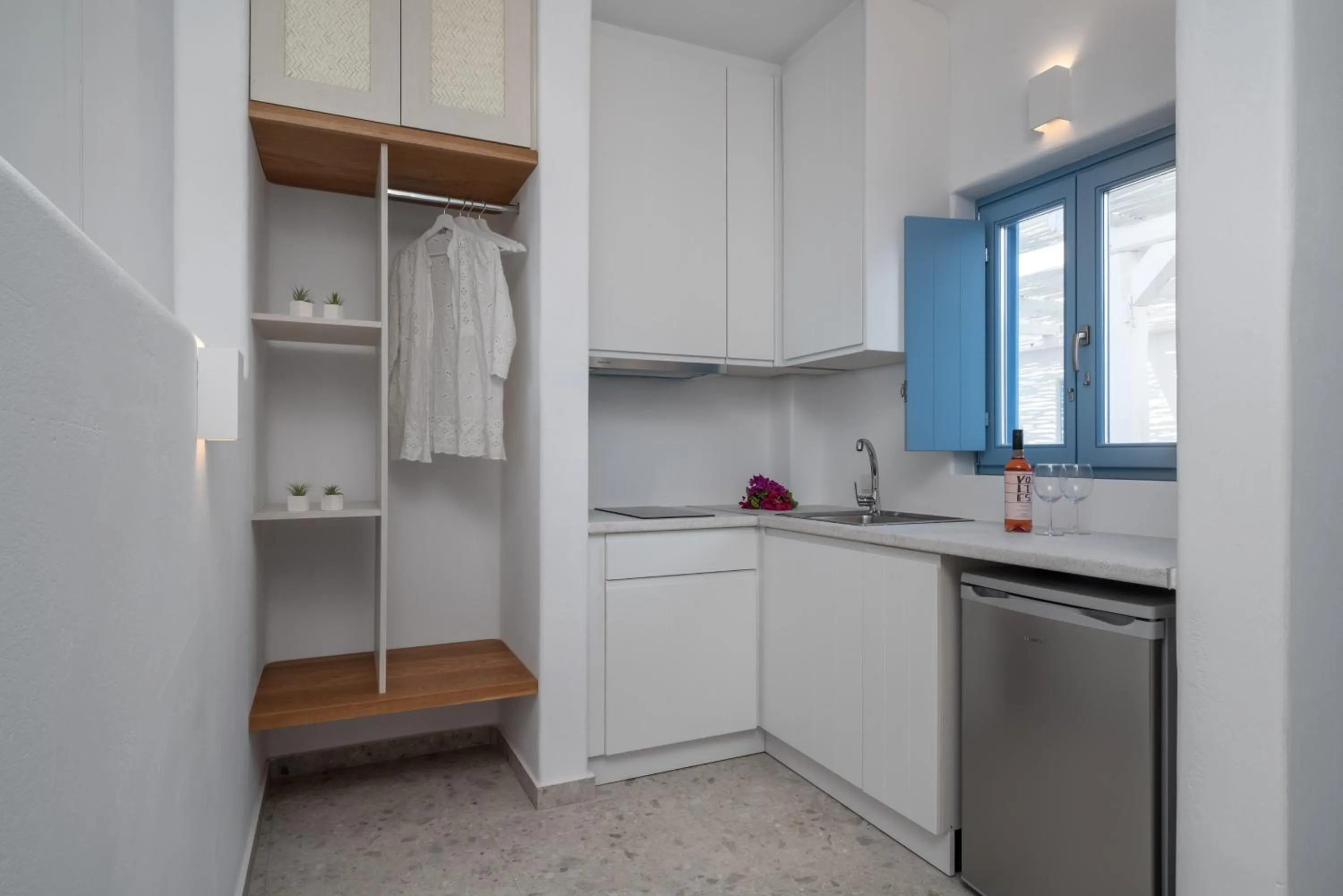 kitchen in Camvillia Donoussa Village Suites