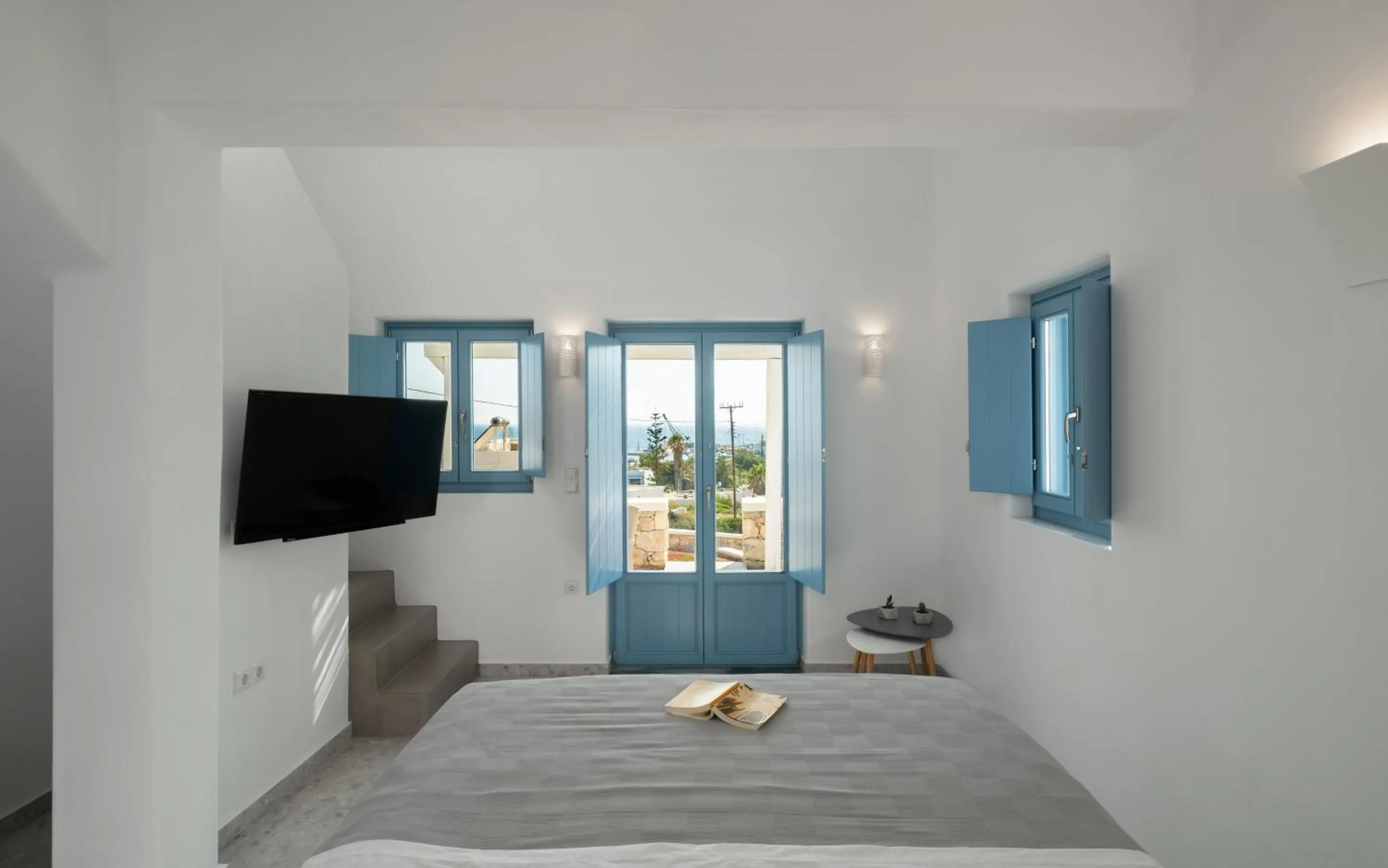 Bed in Camvillia Donoussa Village Suites
