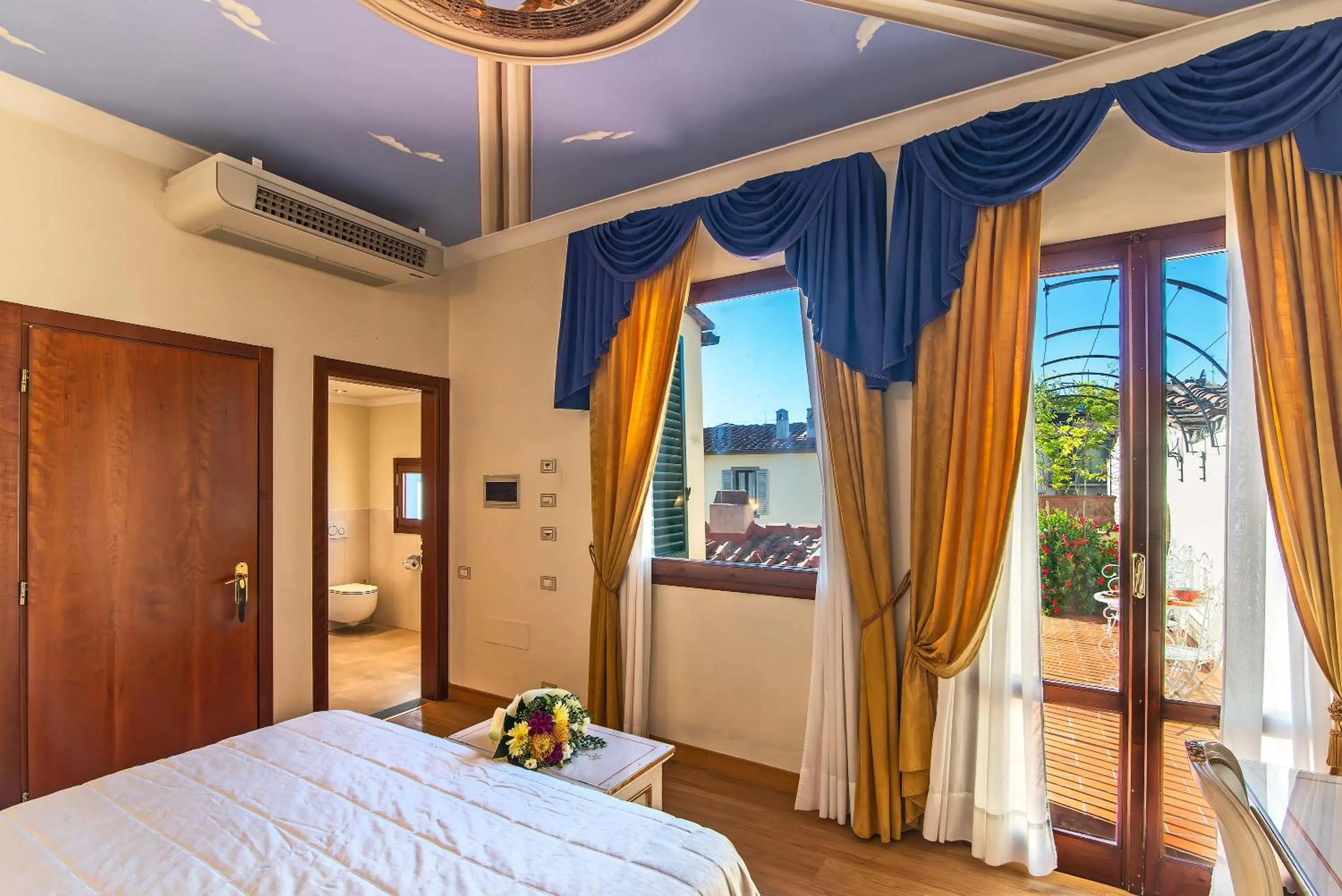 Bed in Hotel Porta Faenza