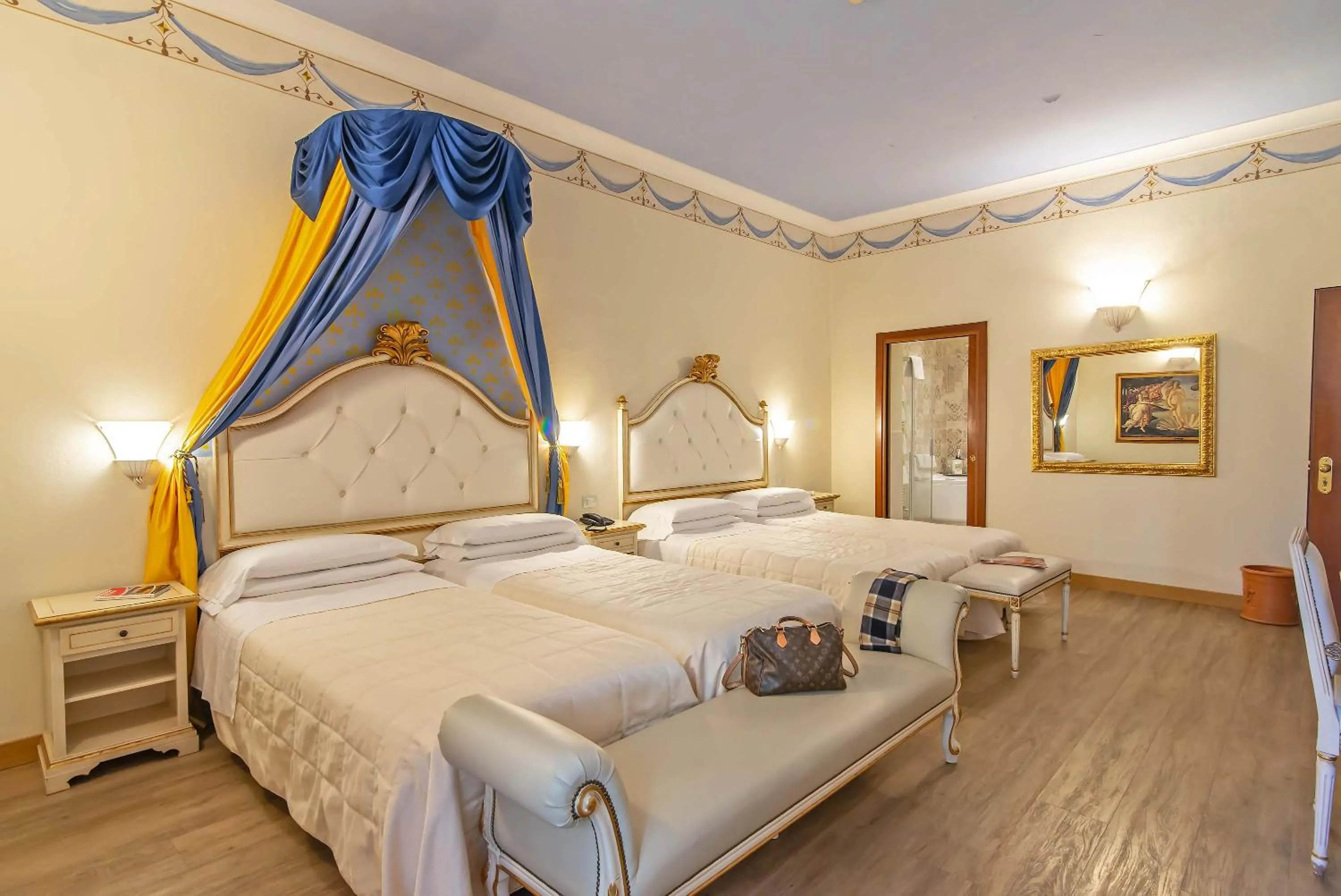 Bed in Hotel Porta Faenza