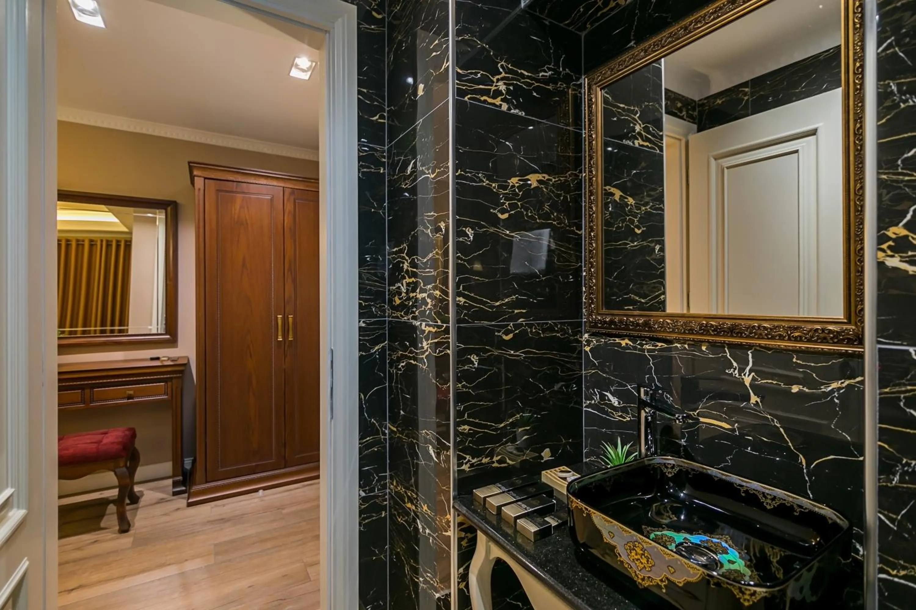 Bathroom in Legacy Boutique Hotel