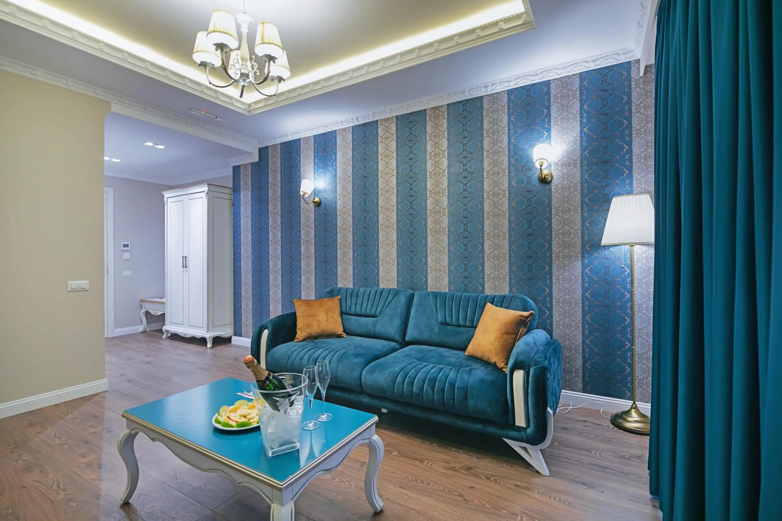 Living room in Legacy Boutique Hotel