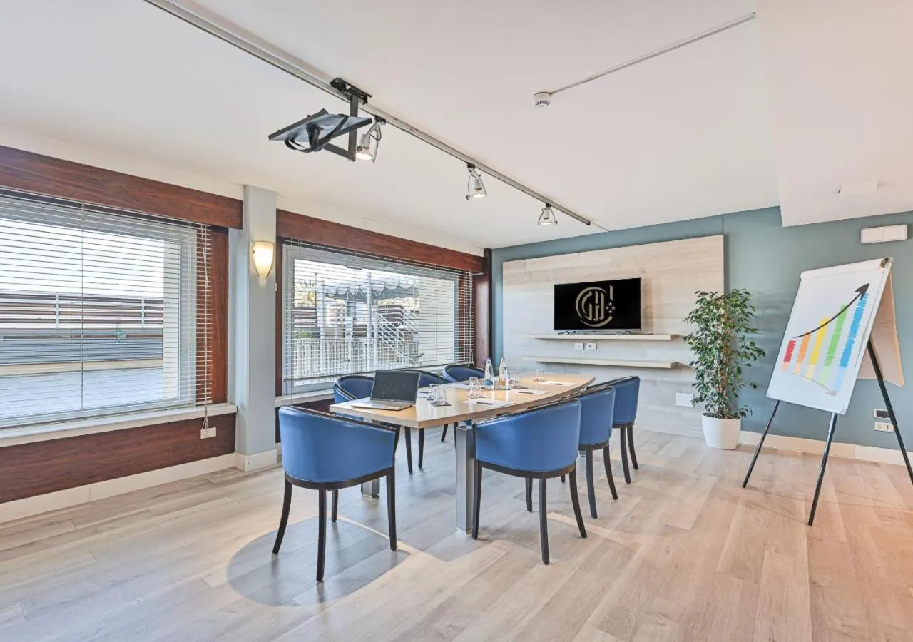 Meeting/conference room in Grand Hotel Continental