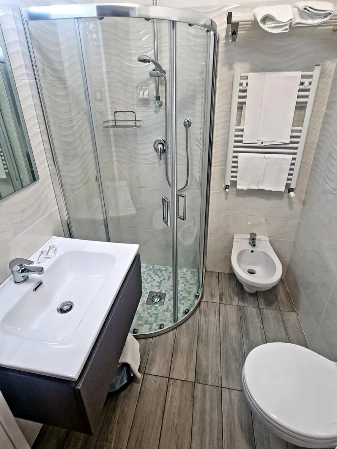 Bathroom in Hotel Mare Blu -- boutique