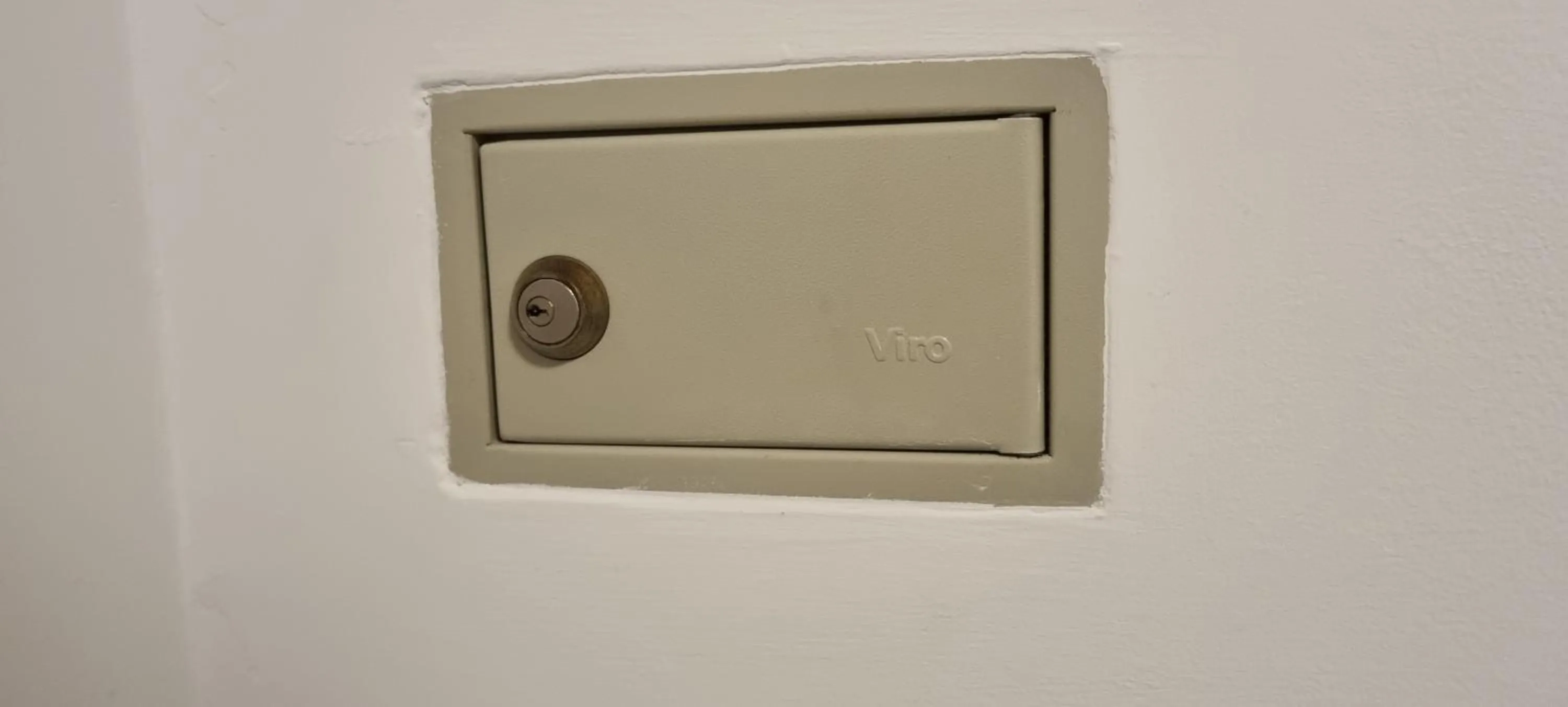 safe in Hotel Mare Blu -- boutique