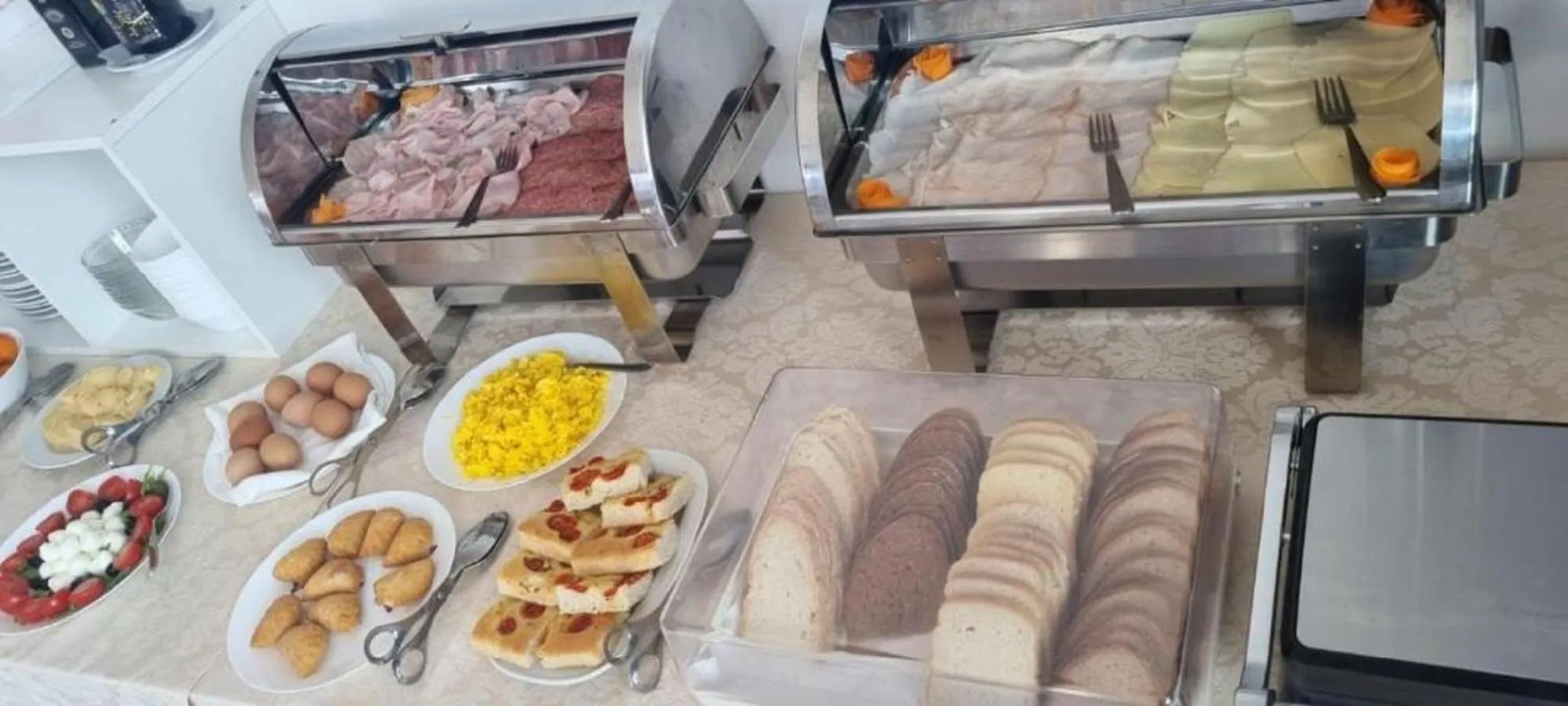 Breakfast in Hotel Mare Blu -- boutique