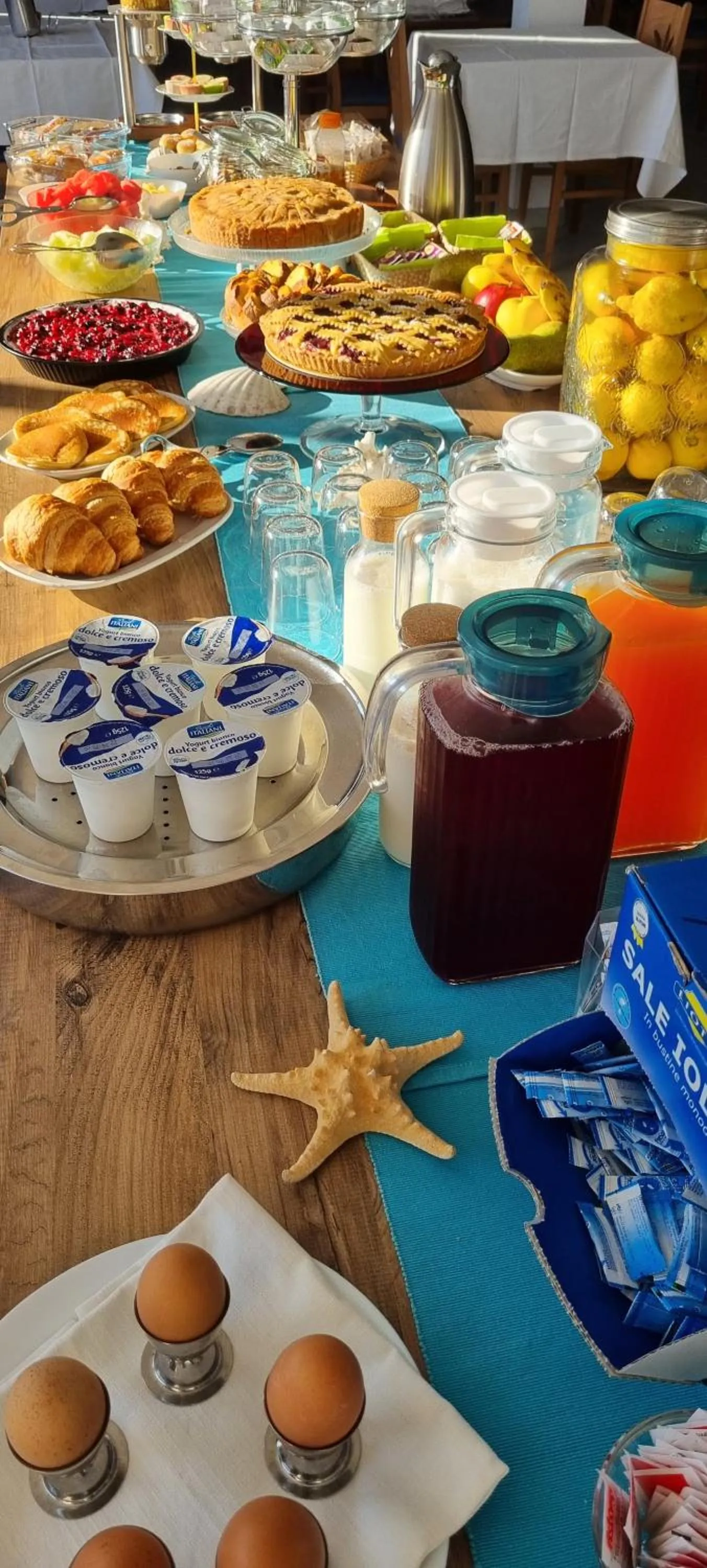 Breakfast in Hotel Mare Blu -- boutique