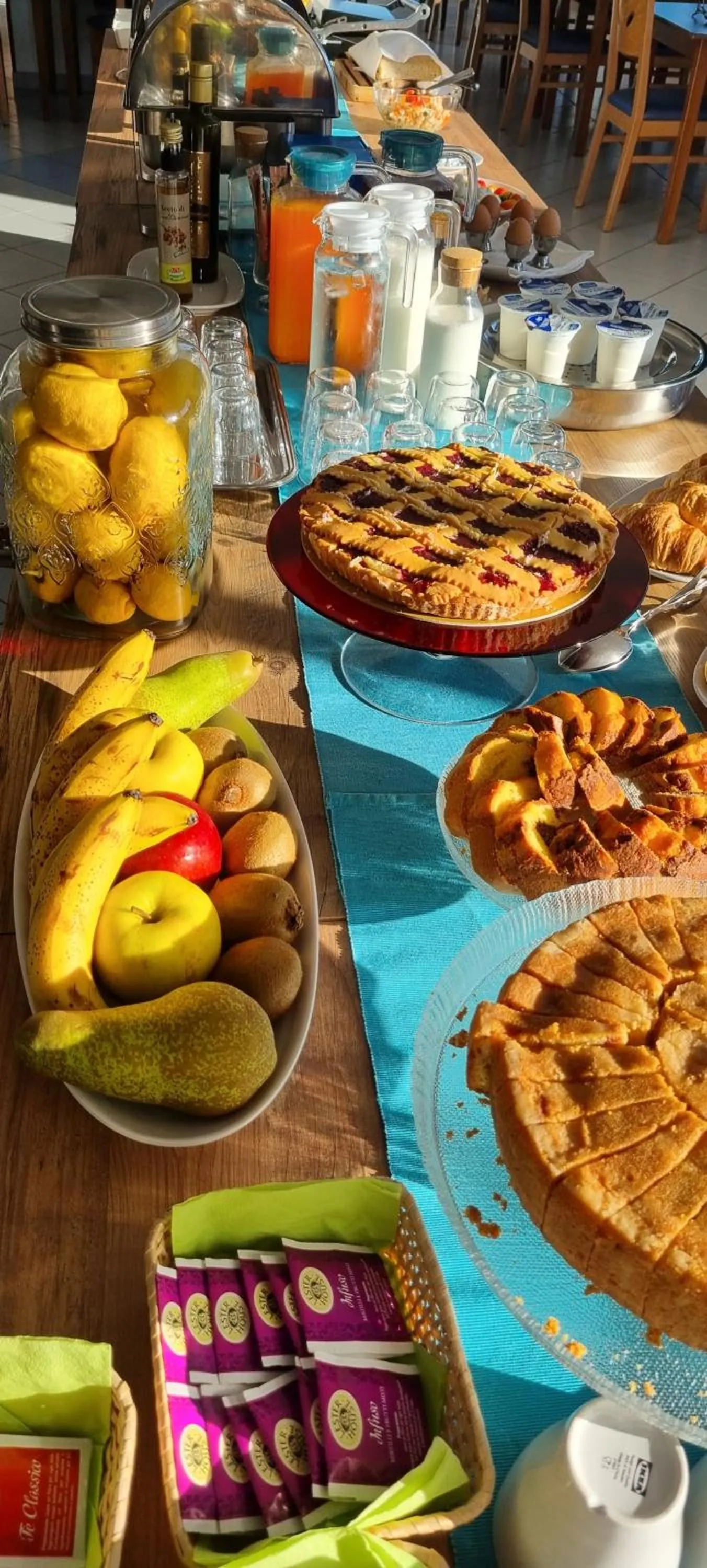 Breakfast in Hotel Mare Blu -- boutique